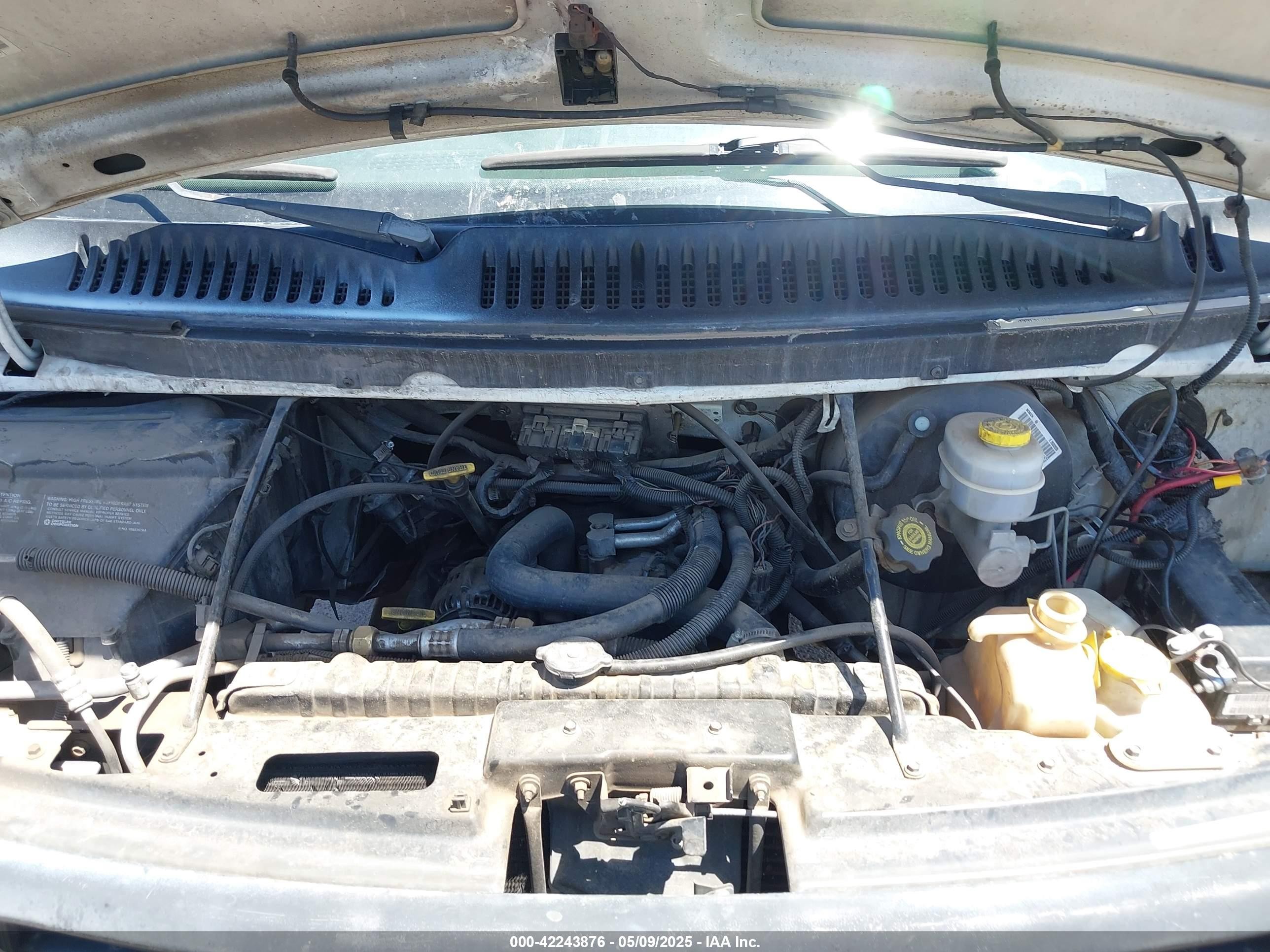2001 Dodge Ram Van 1500 Conversion White vin: 2B6HB11Y81K556794