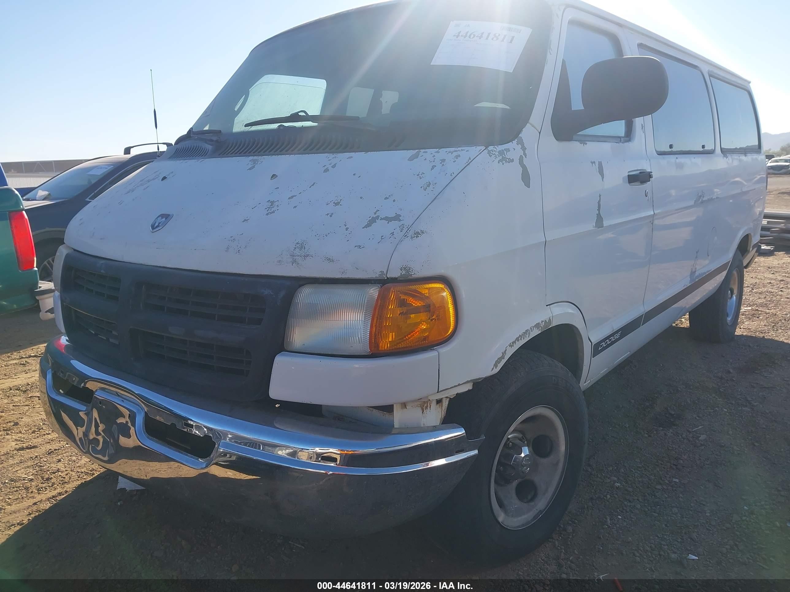 2001 Dodge Ram Van 1500 Conversion White vin: 2B6HB11Y81K556794