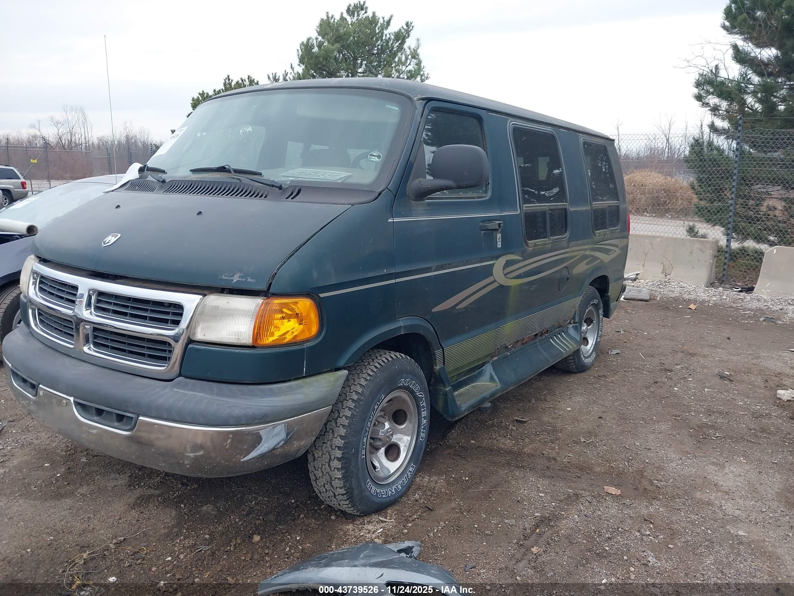 2001 Dodge Ram Van 1500 Conversion Green vin: 2B6HB11Y91K550230