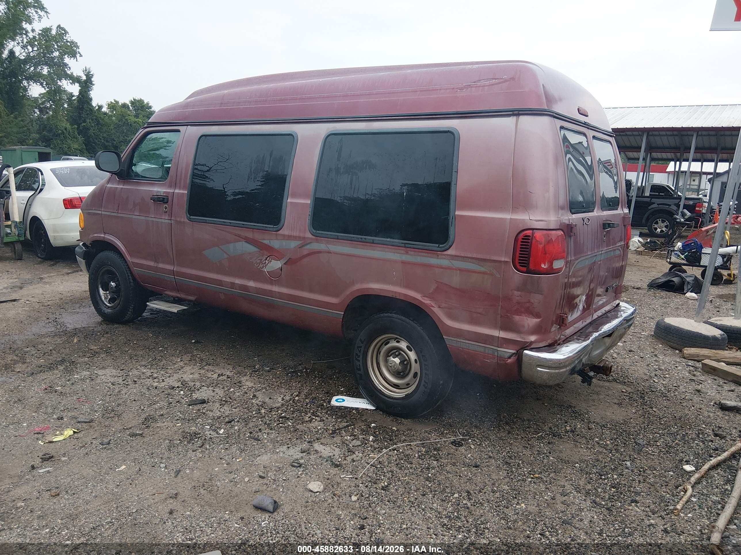 1998 Dodge Ram Van Commercial/conversion Red vin: 2B6HB11Y9WK137201
