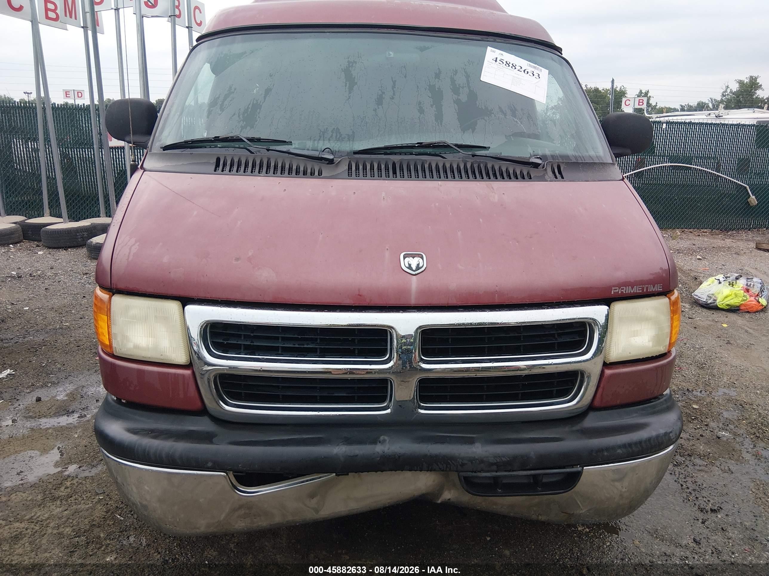 1998 Dodge Ram Van Commercial/conversion Red vin: 2B6HB11Y9WK137201