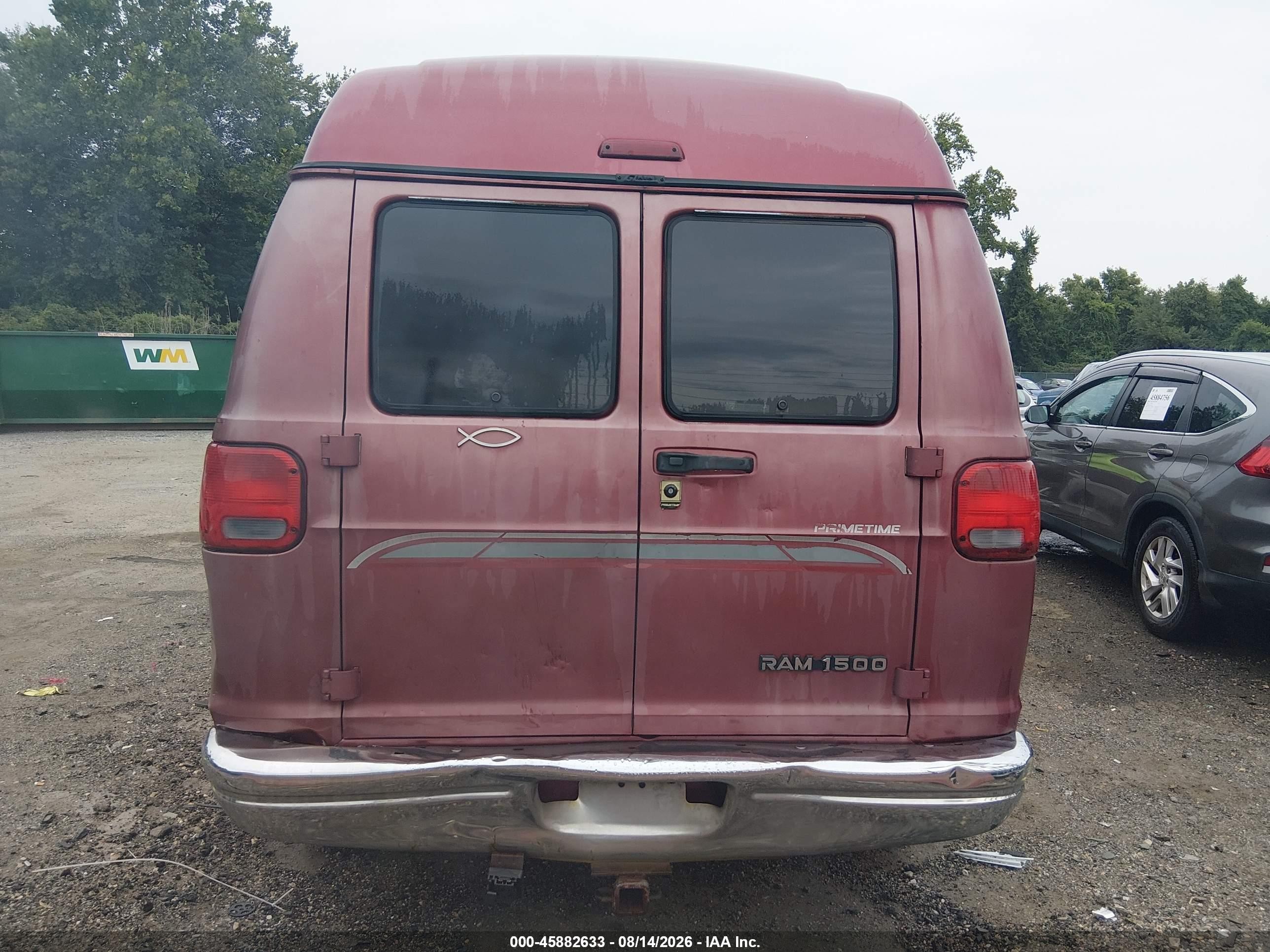 1998 Dodge Ram Van Commercial/conversion Red vin: 2B6HB11Y9WK137201