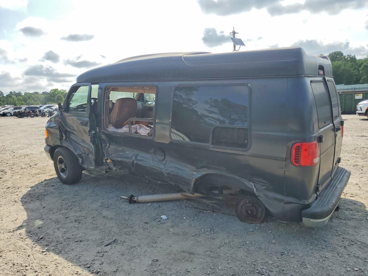 2000 Dodge Ram Van B1500 Черный vin: 2B6HB11YXYK128431