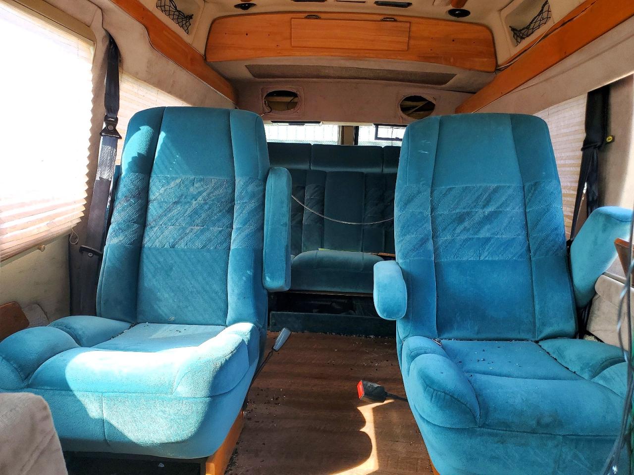 2000 Dodge Ram Van B1500 Черный vin: 2B6HB11YXYK128431