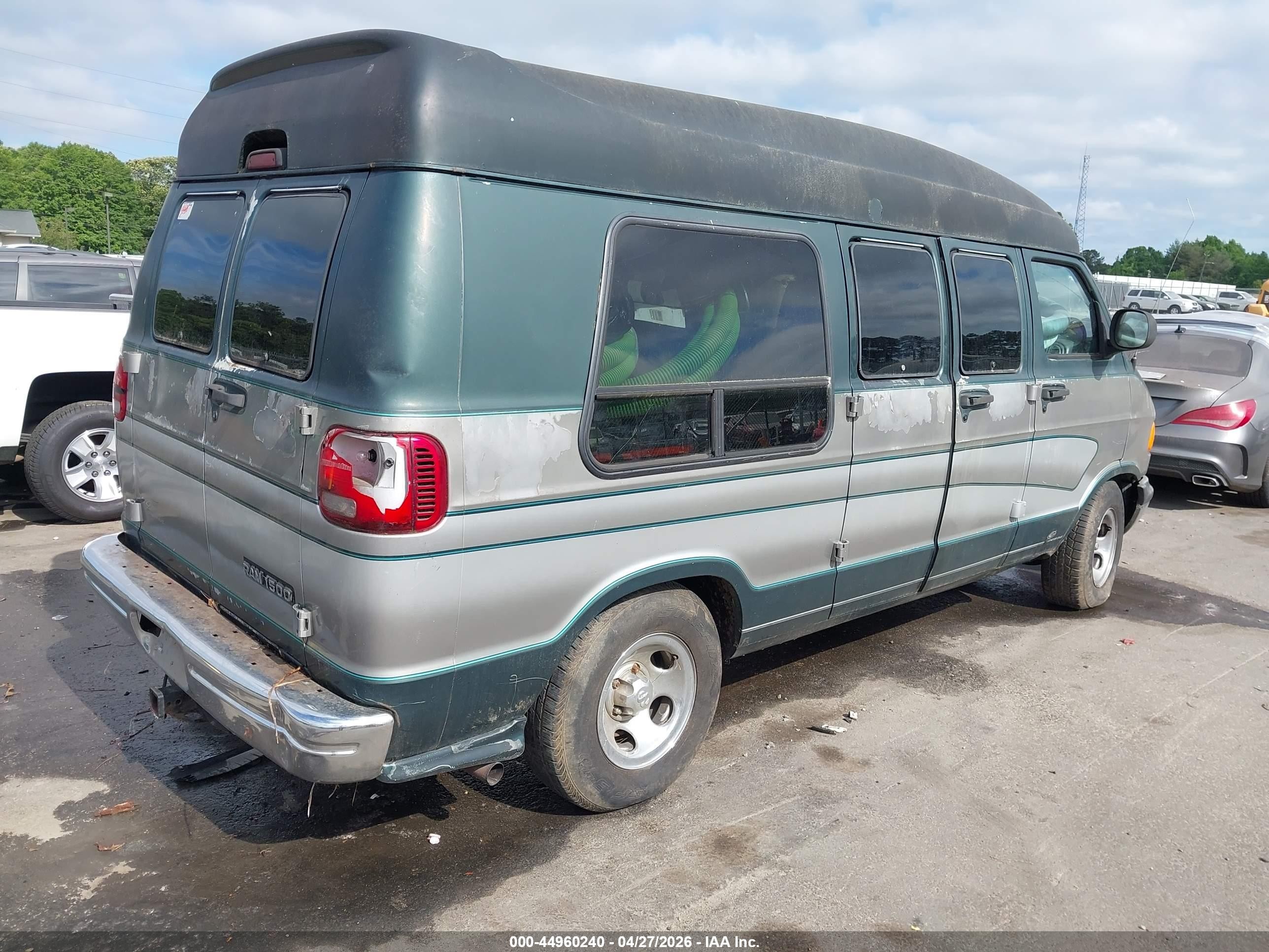 1999 Dodge Ram Van 1500 Commercial/conversion Green vin: 2B6HB11Z3XK512073