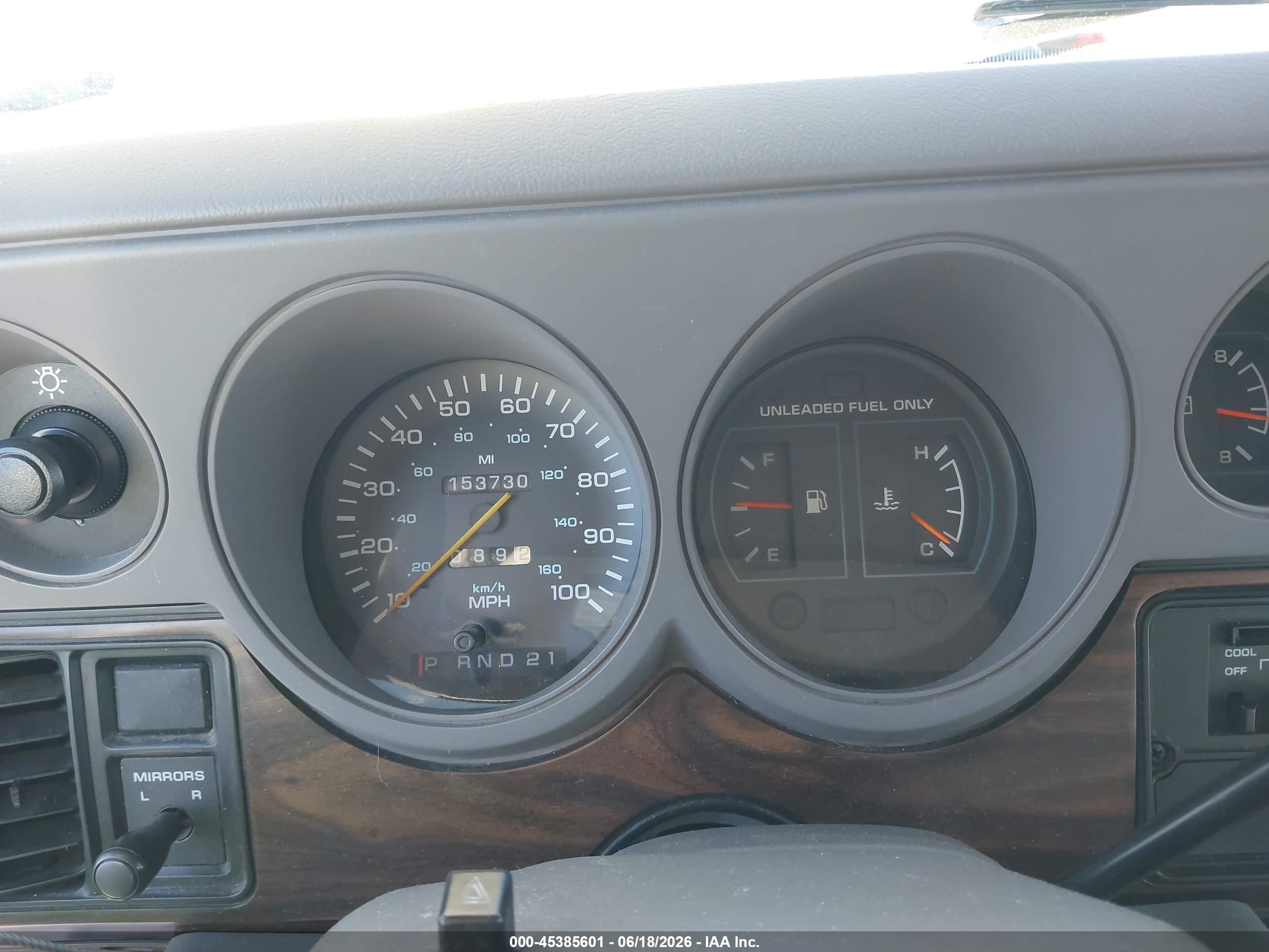 1996 Dodge Ram Van B2500 White vin: 2B6HB21X9TK177206