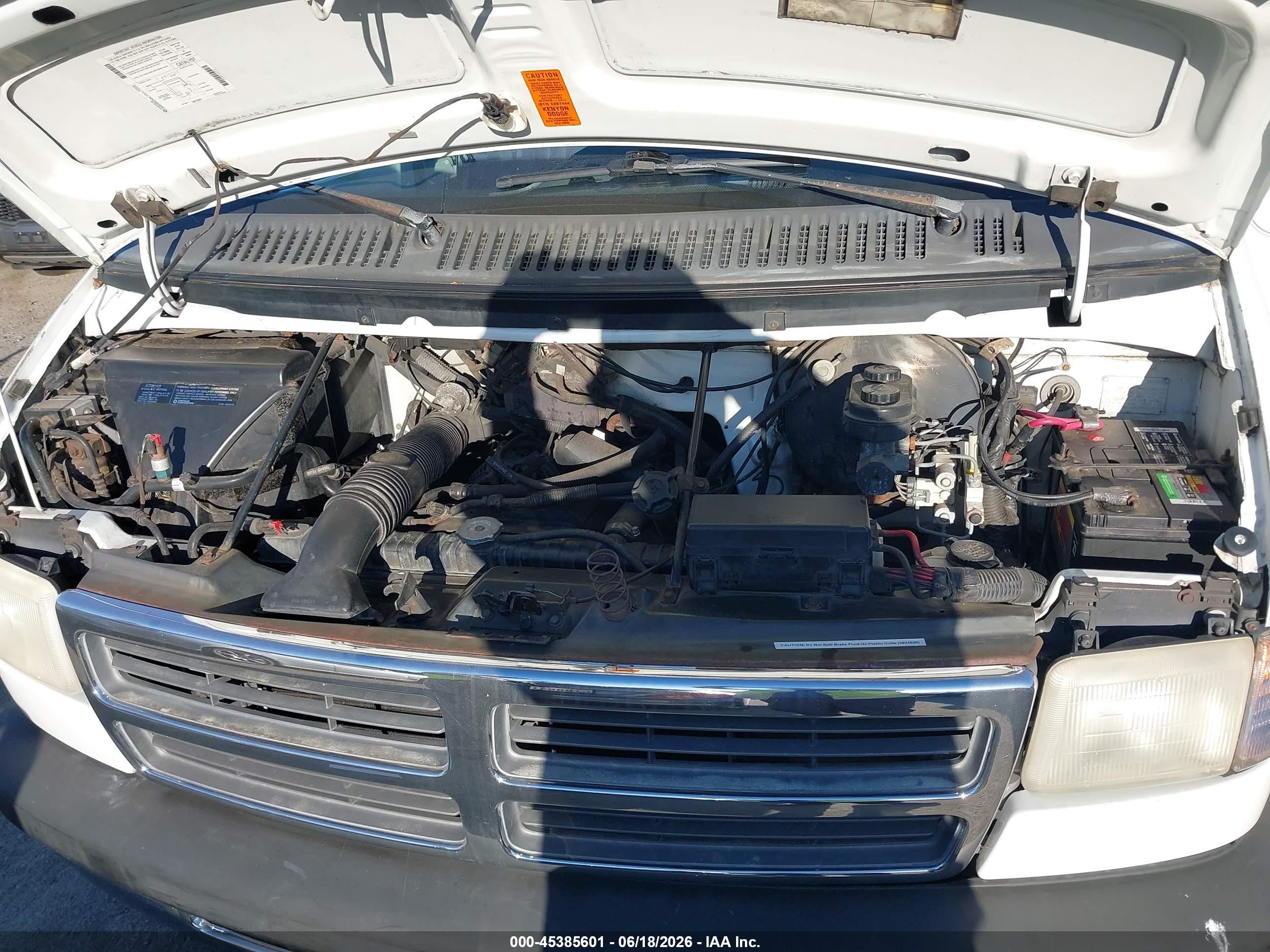 1996 Dodge Ram Van B2500 White vin: 2B6HB21X9TK177206