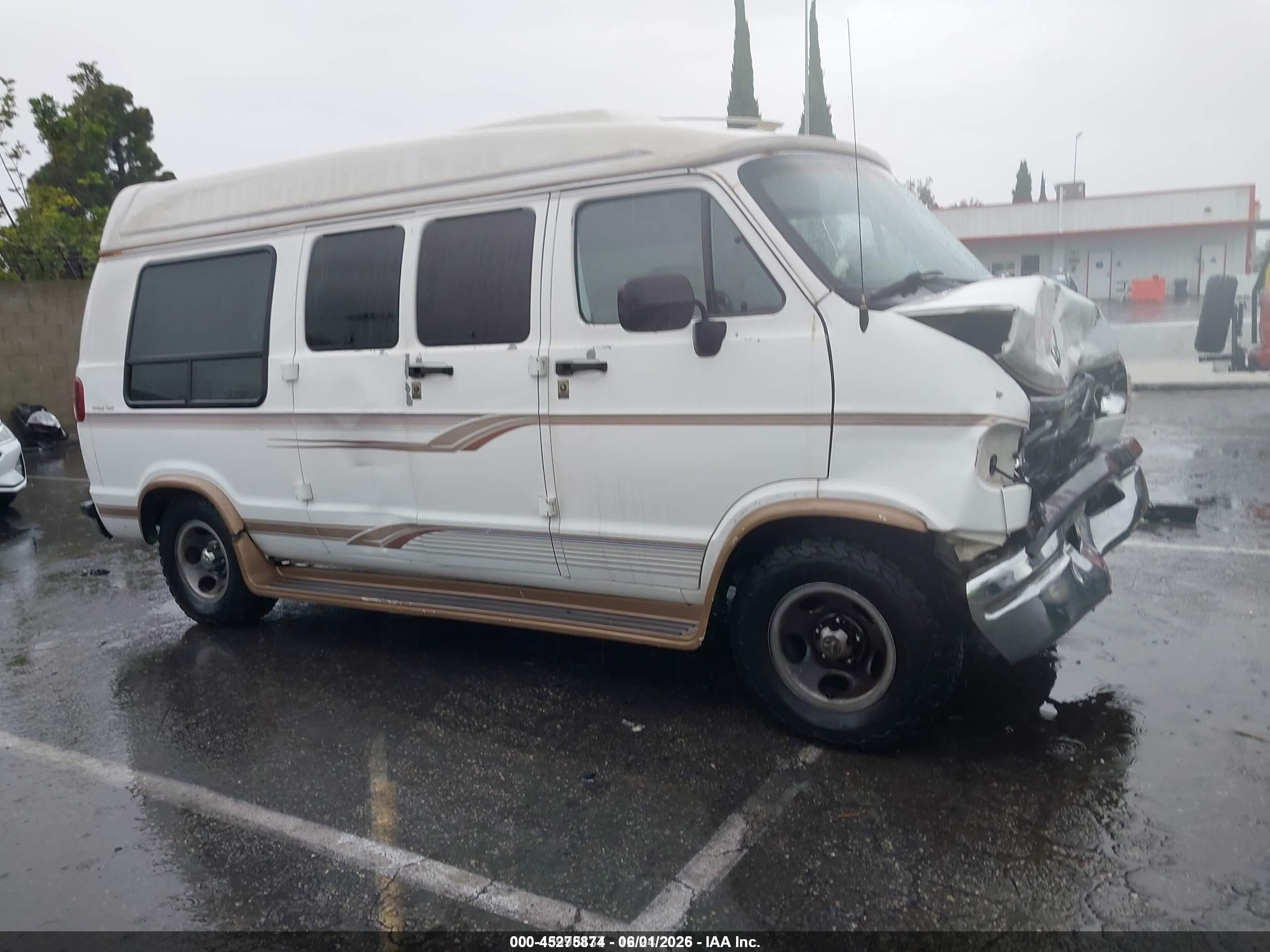 1996 Dodge Ram Van B2500 White vin: 2B6HB21Y0TK144460