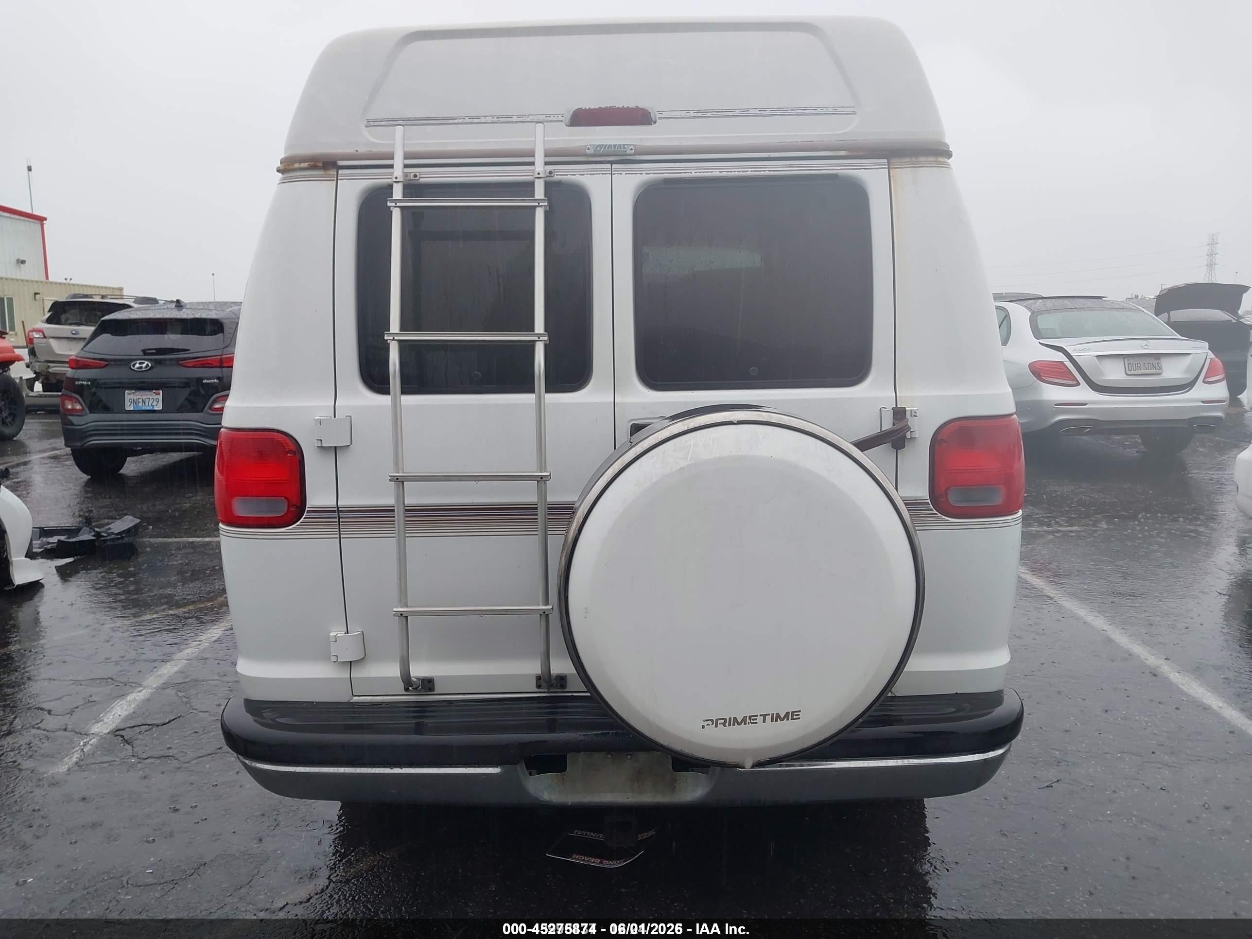 1996 Dodge Ram Van B2500 White vin: 2B6HB21Y0TK144460