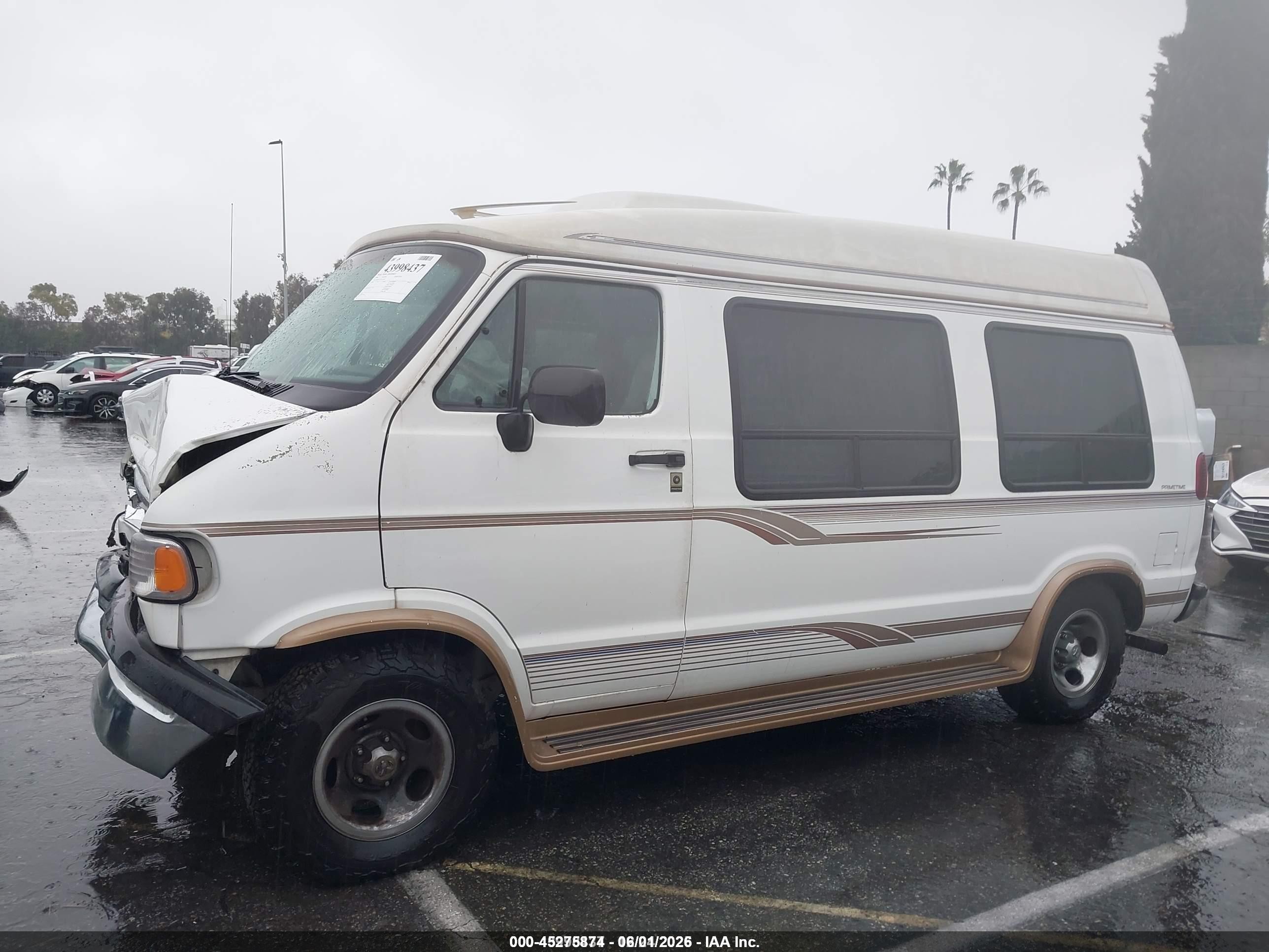 1996 Dodge Ram Van B2500 White vin: 2B6HB21Y0TK144460