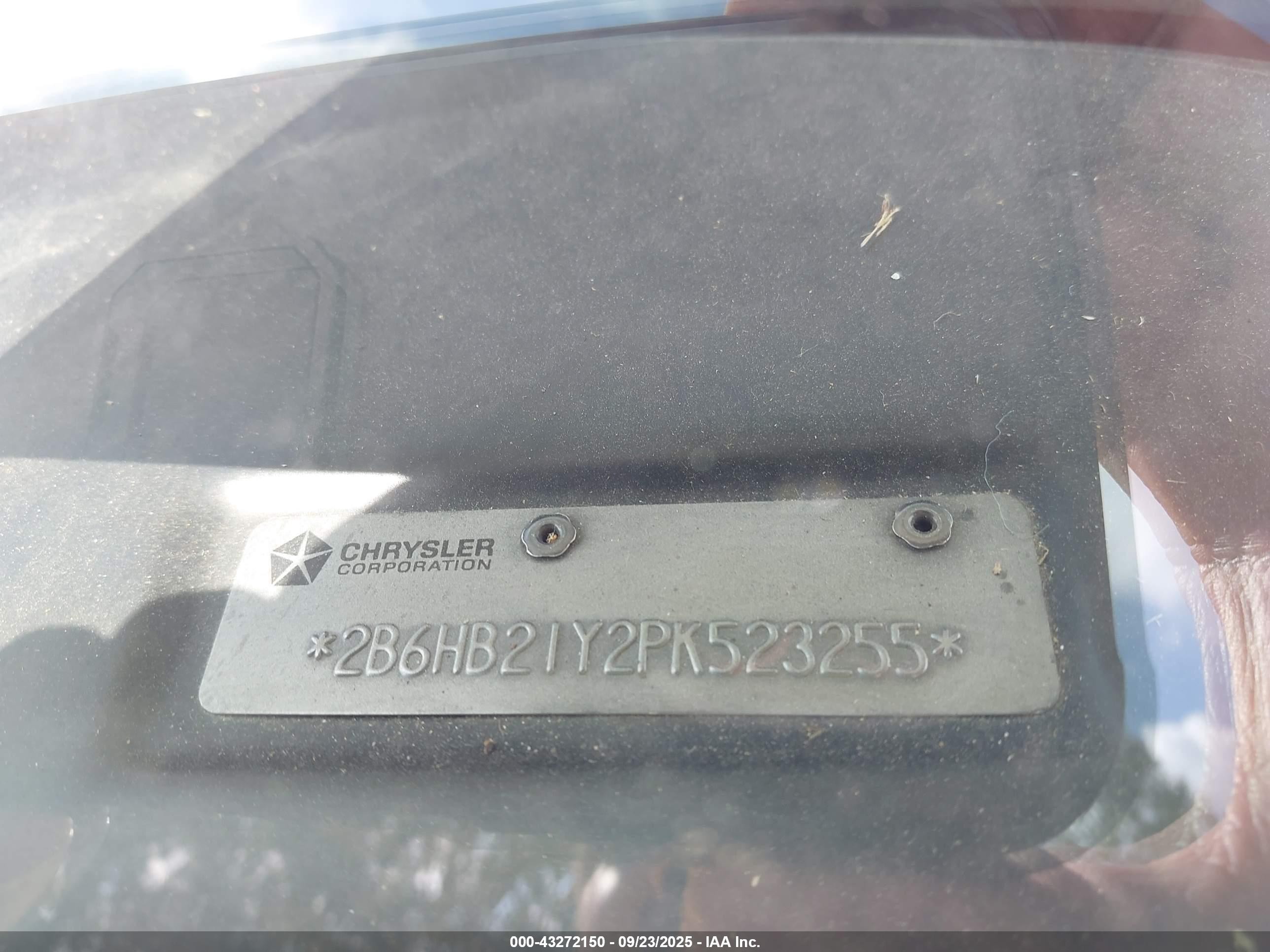 1993 Dodge Ram Van B250 White vin: 2B6HB21Y2PK523255