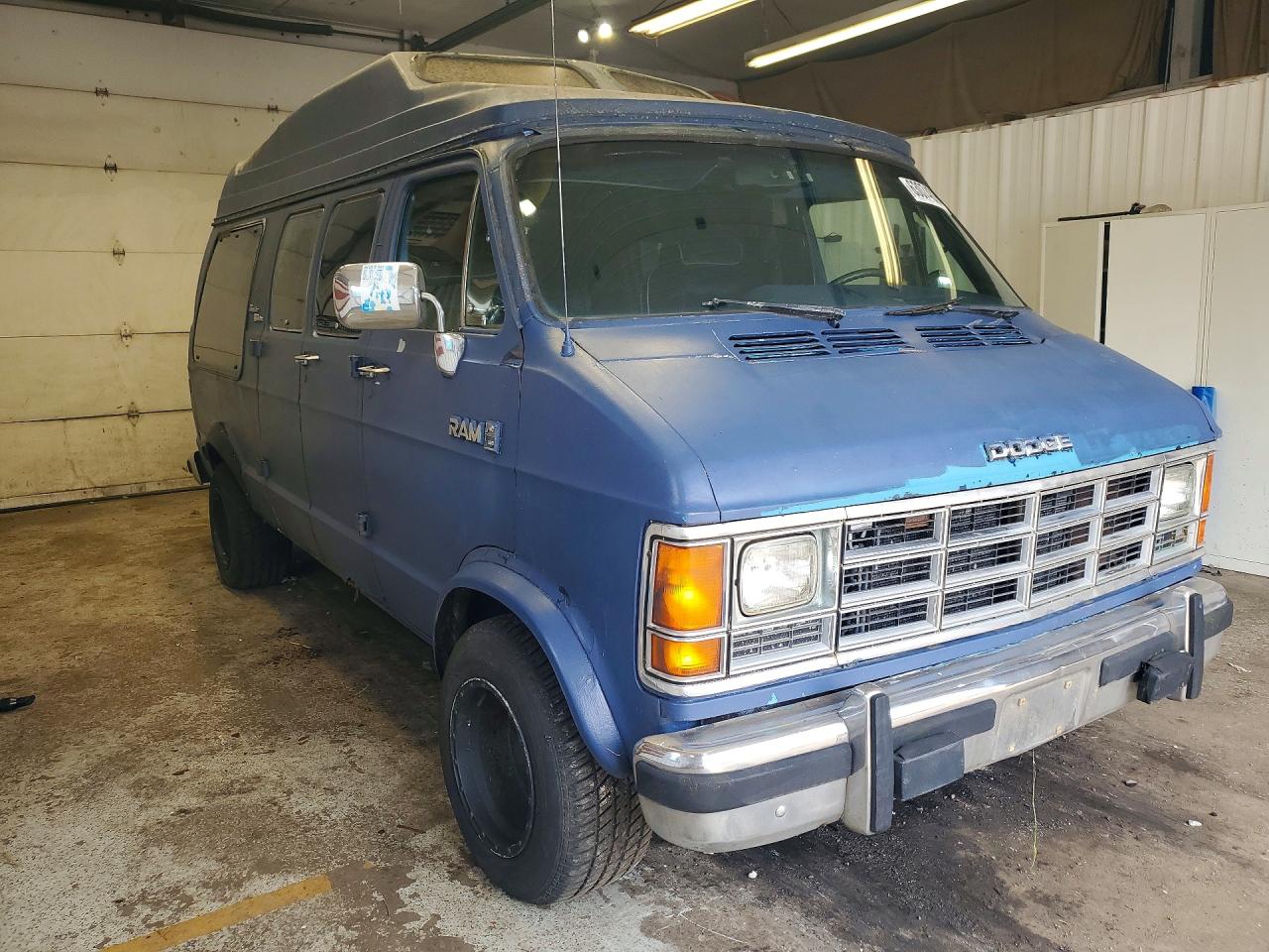 1990 Dodge Ram Blue vin: 2B6HB21Y4LK730515