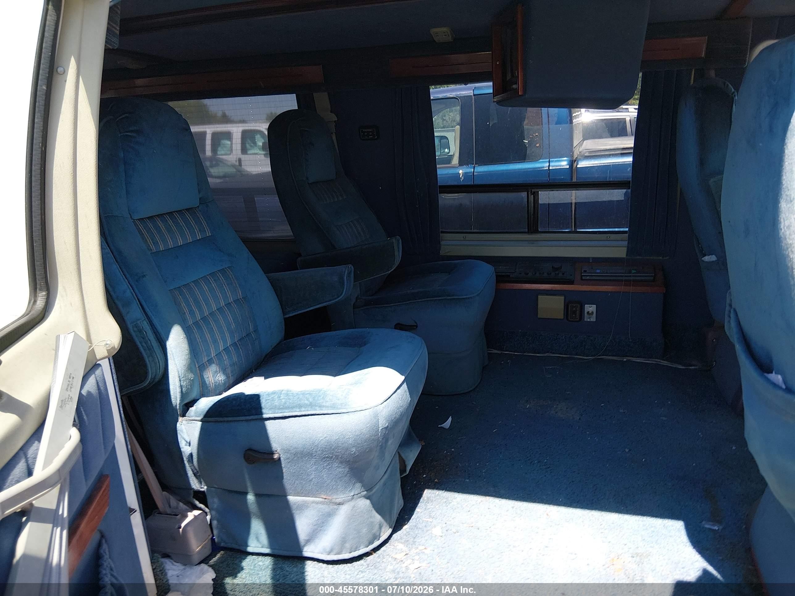 1994 Dodge Ram Van B250 White vin: 2B6HB21Y6RK166813