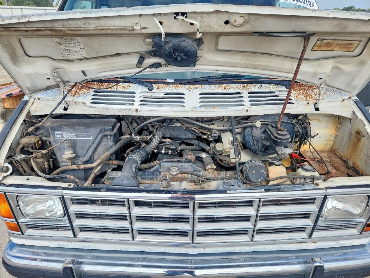 1989 Dodge Ram Van B250 Two Tone vin: 2B6HB21Y7KK366637