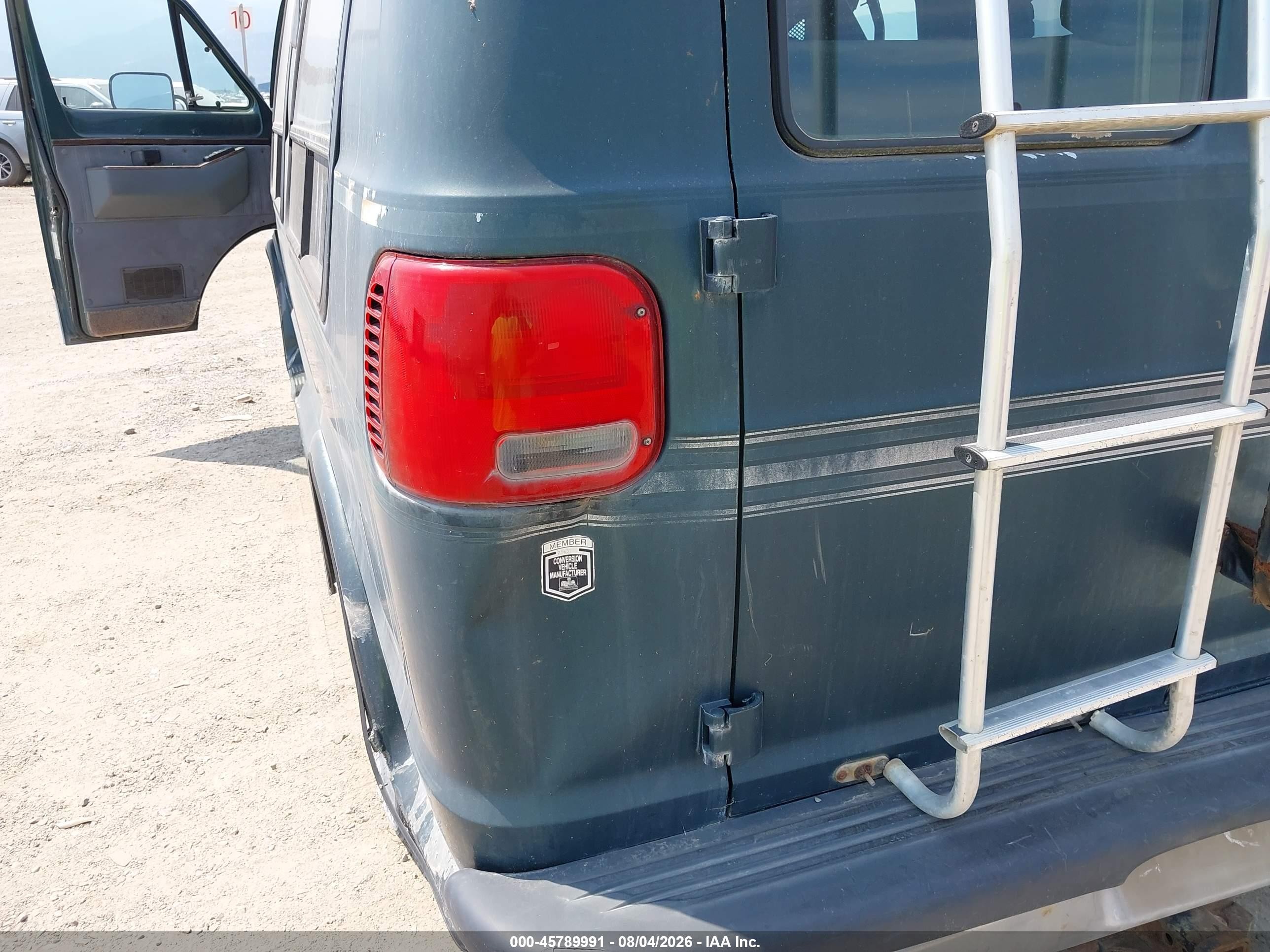 1996 Dodge Ram Van B2500 Green vin: 2B6HB21Y7TK124383