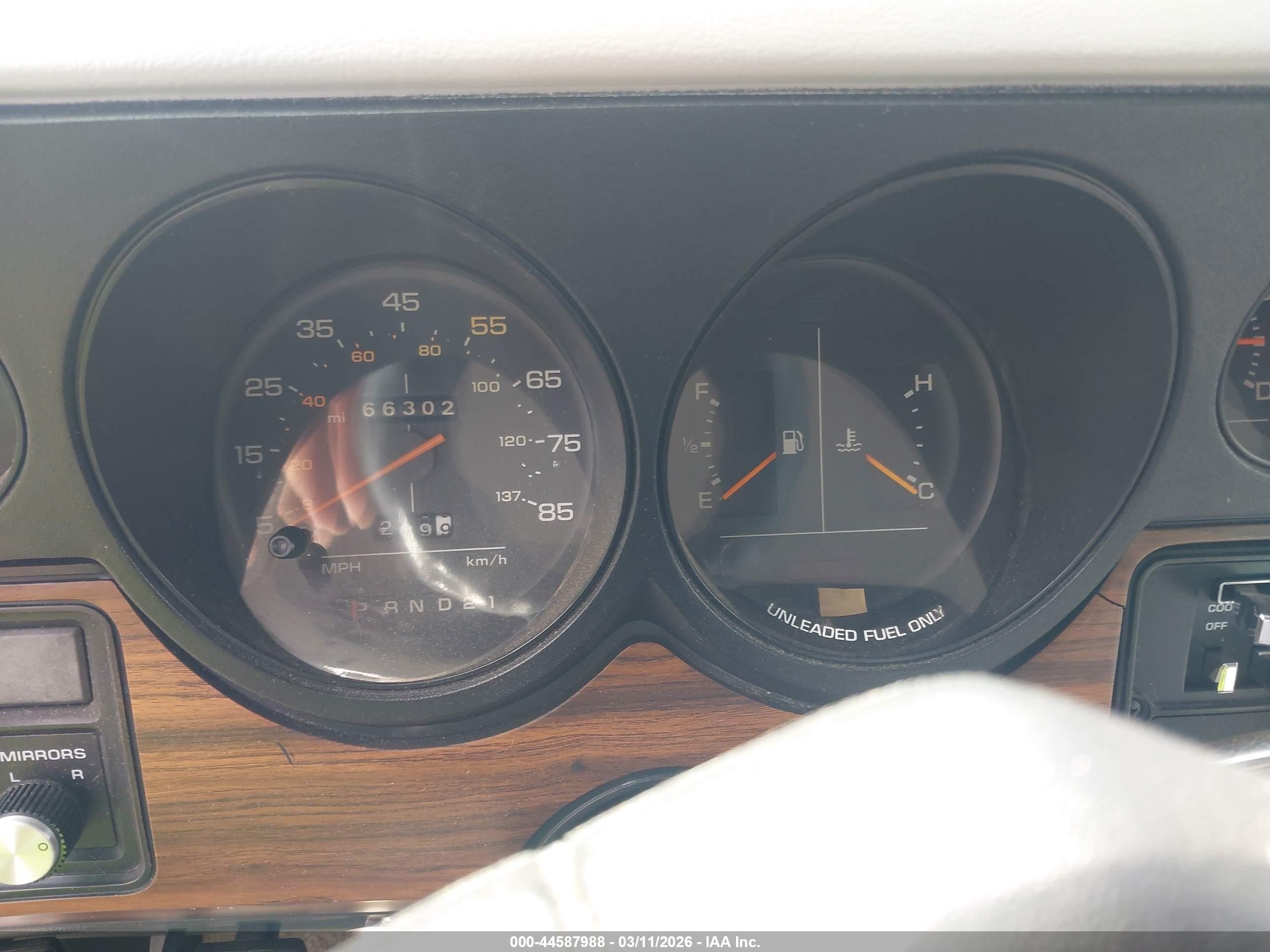 1989 Dodge Ram Van B350 White vin: 2B6JB31Z6KK404729