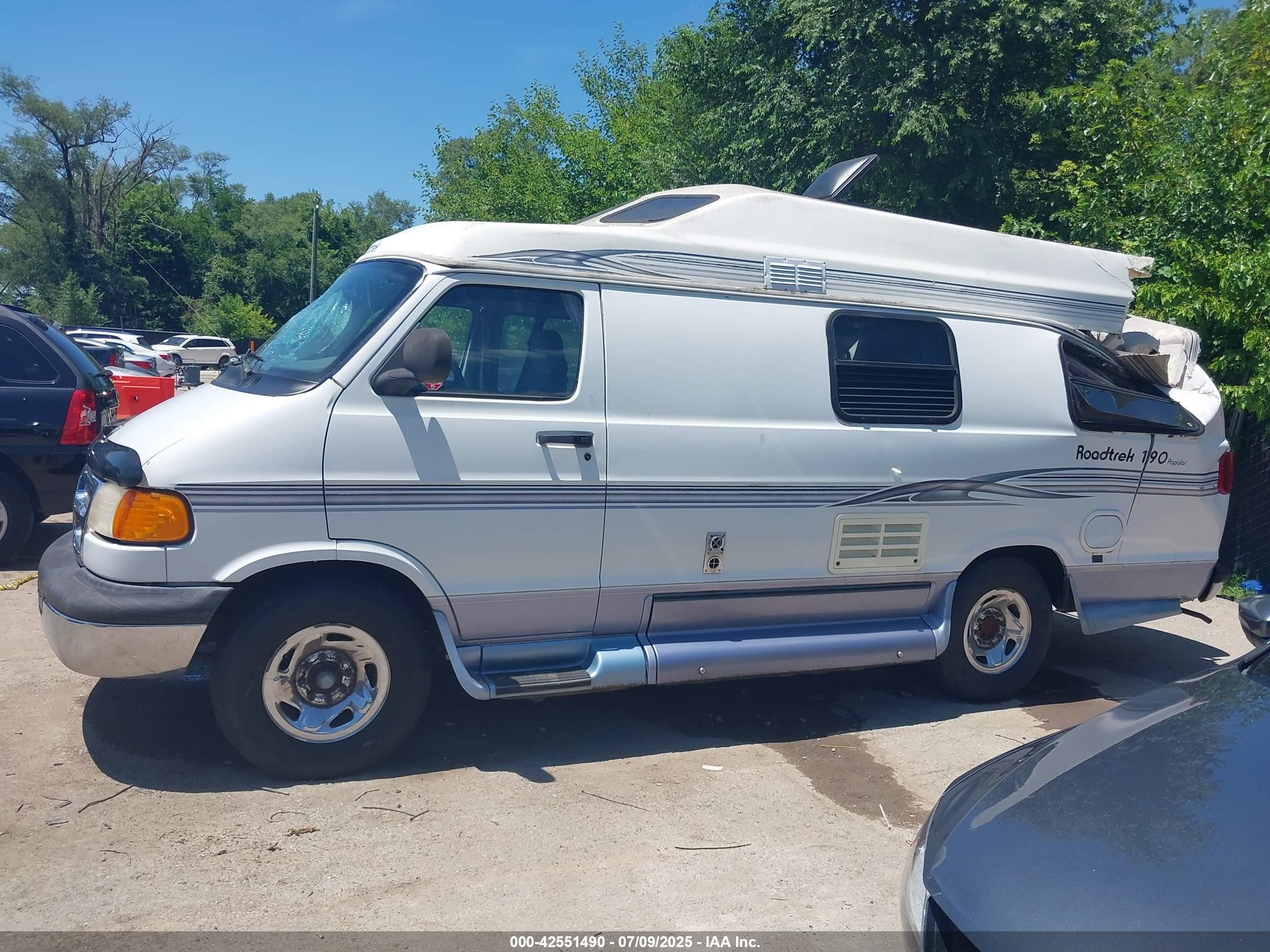 1999 Dodge Ram Van 3500 Commercial/conversion White vin: 2B6KB31Y0XK535769