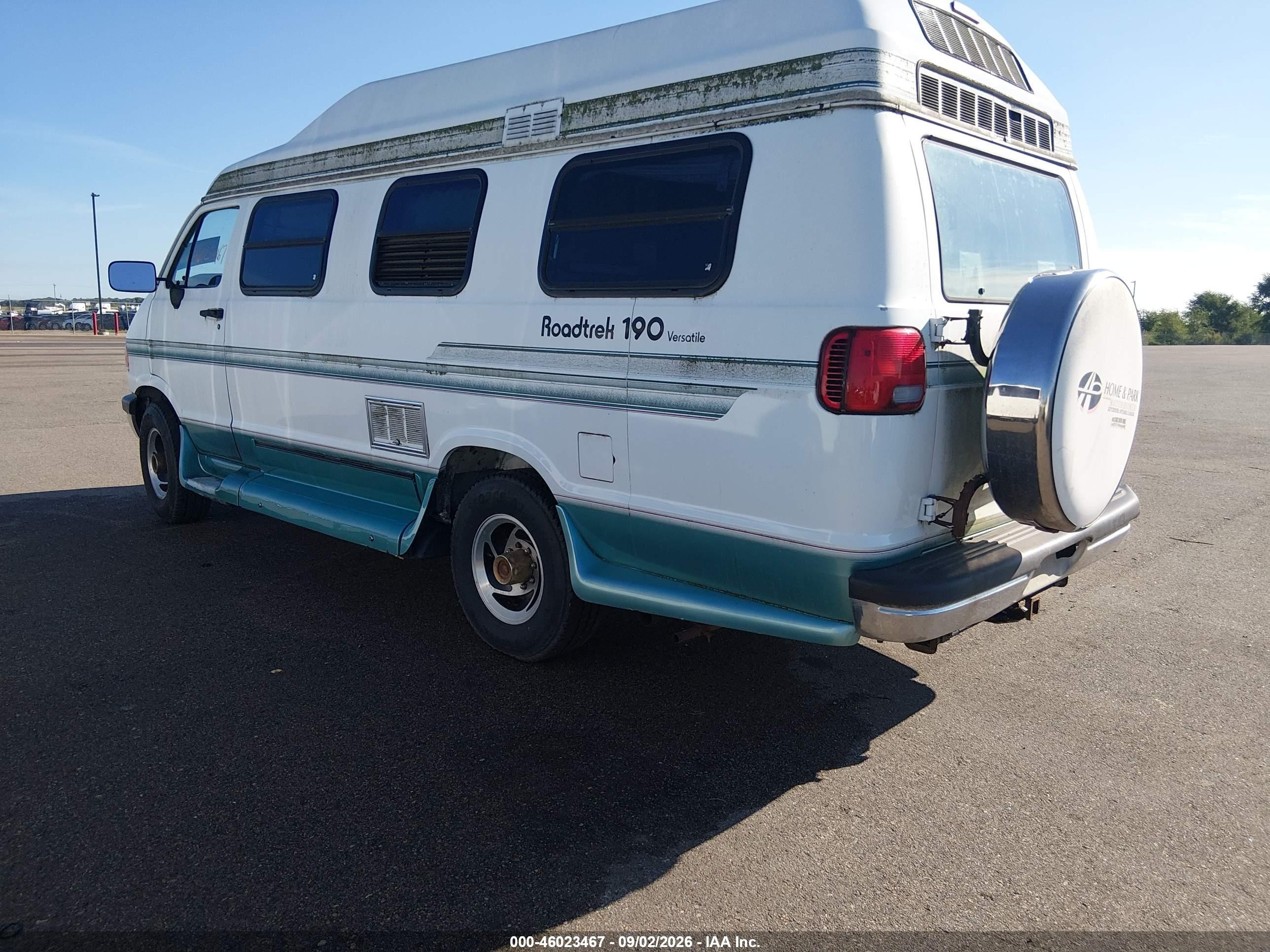 1996 Dodge Ram Van B3500 White vin: 2B6KB31Y1TK132121