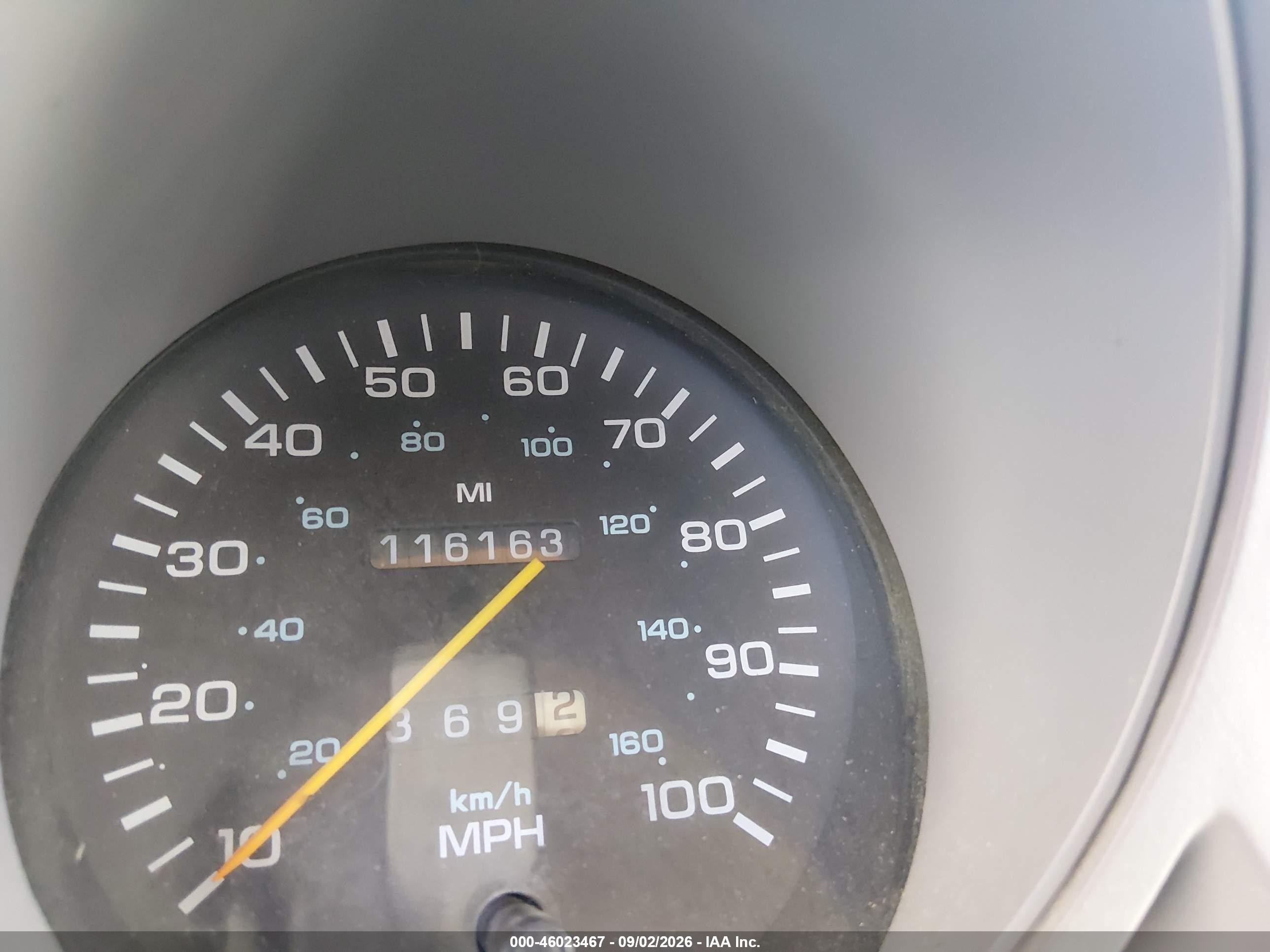 1996 Dodge Ram Van B3500 White vin: 2B6KB31Y1TK132121