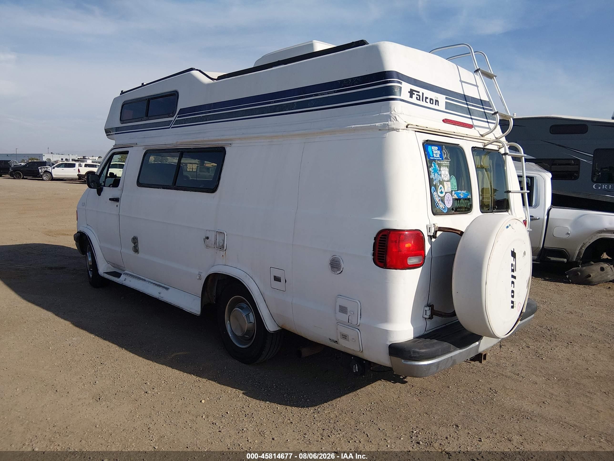 1995 Dodge Ram Van B3500 White vin: 2B6KB31Z9SK538073