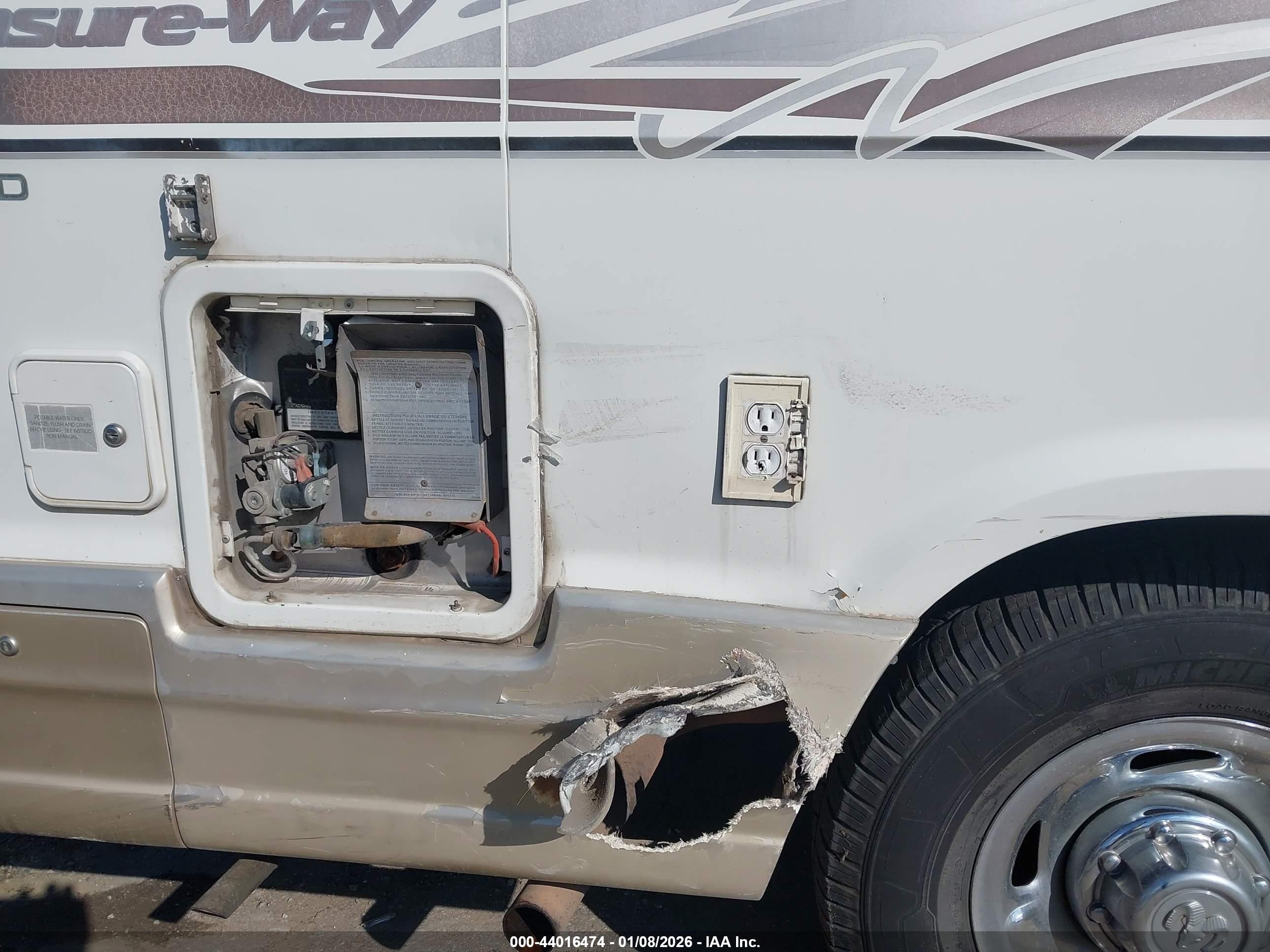 2000 Dodge Ram Van 3500 Conversion White vin: 2B6LB31Z4YK123272