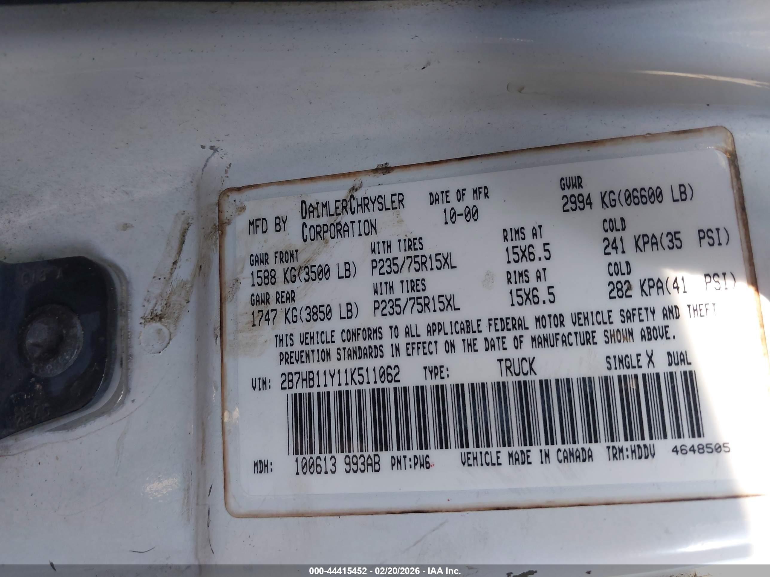 2001 Dodge Ram Van 1500 Conversion White vin: 2B7HB11Y11K511062