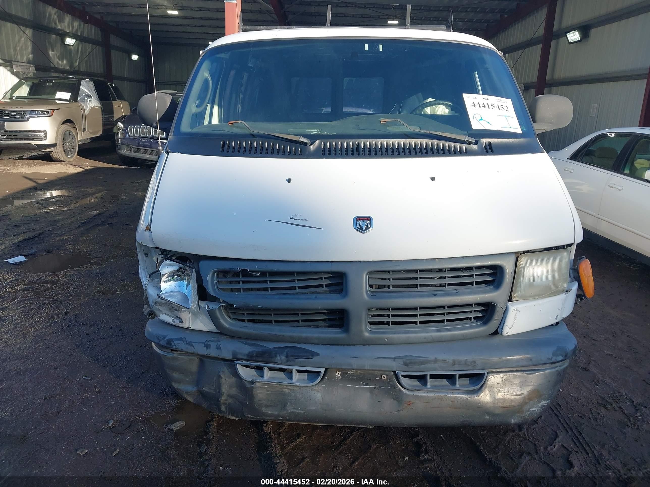2001 Dodge Ram Van 1500 Conversion White vin: 2B7HB11Y11K511062