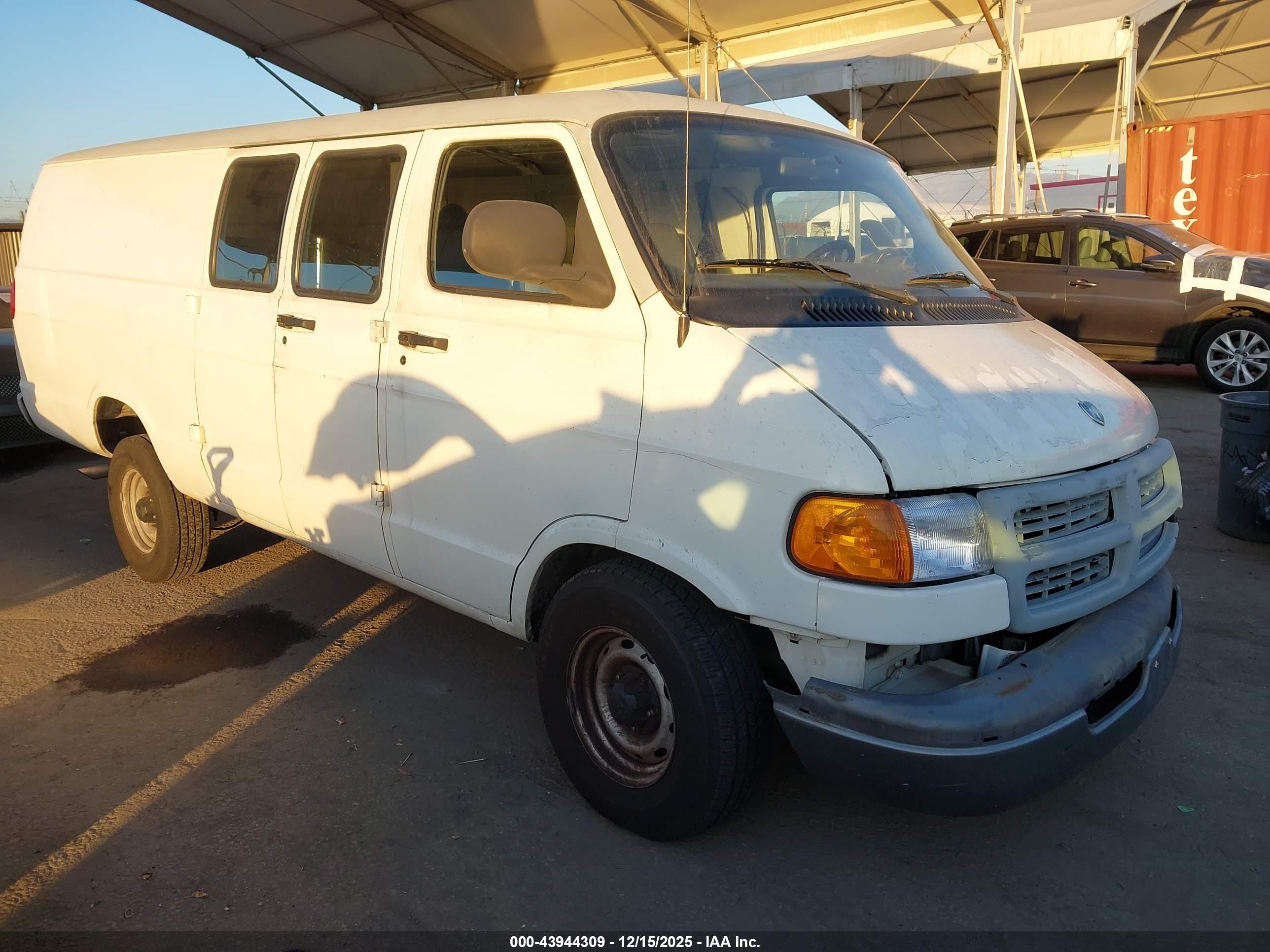 1999 Dodge Ram Van 1500 Commercial/conversion White vin: 2B7HB11Y2XK520877