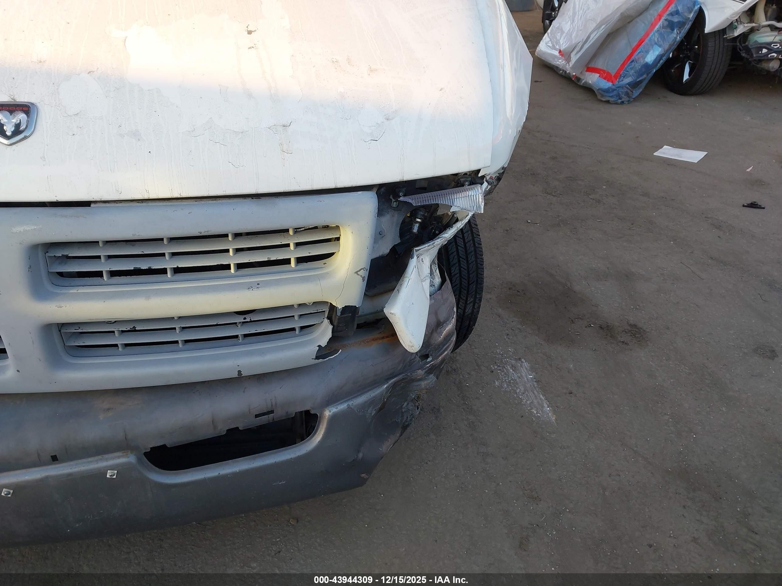 1999 Dodge Ram Van 1500 Commercial/conversion White vin: 2B7HB11Y2XK520877