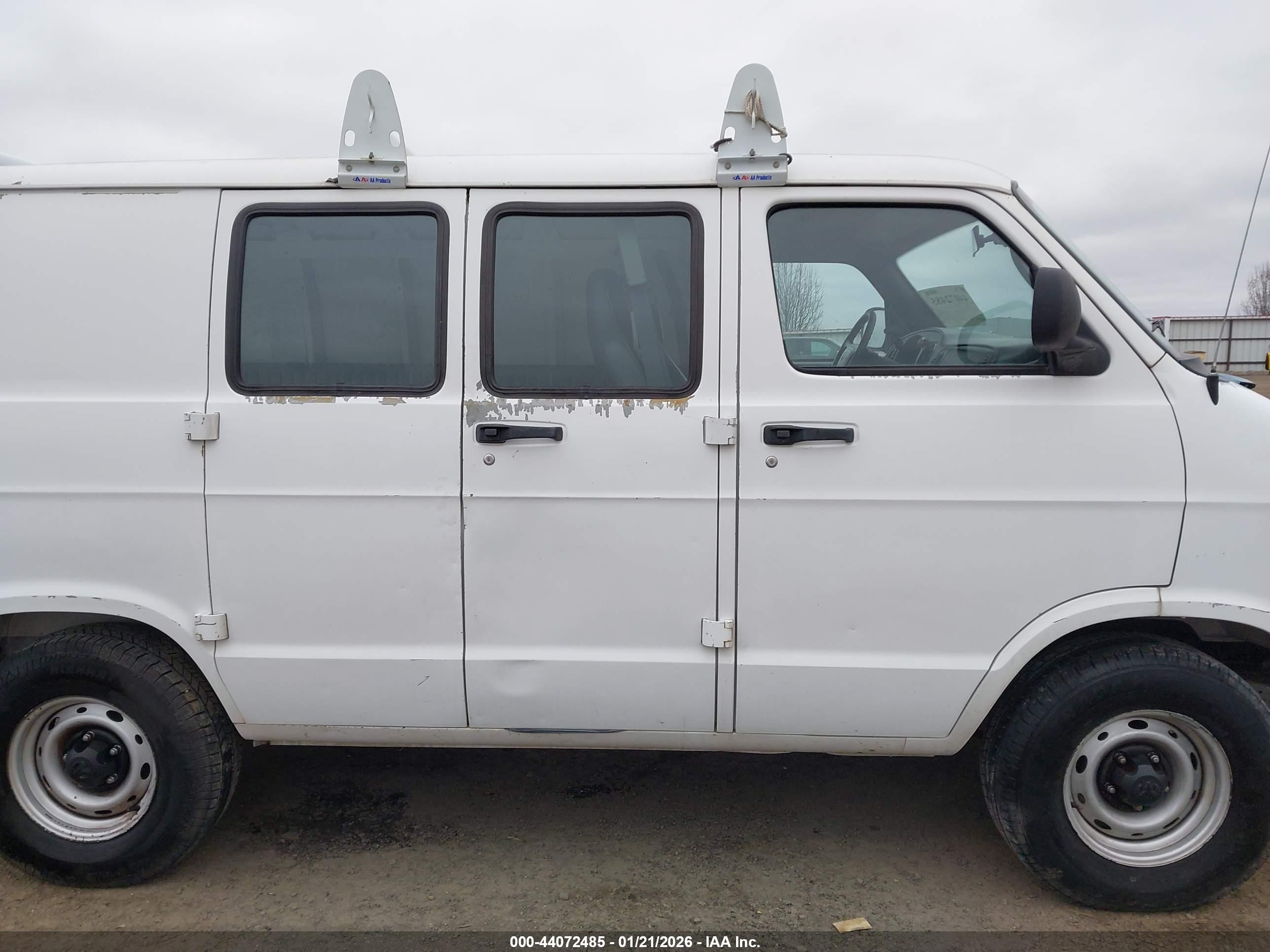 2001 Dodge Ram Van 1500 Conversion Белый vin: 2B7HB11Y81K553583