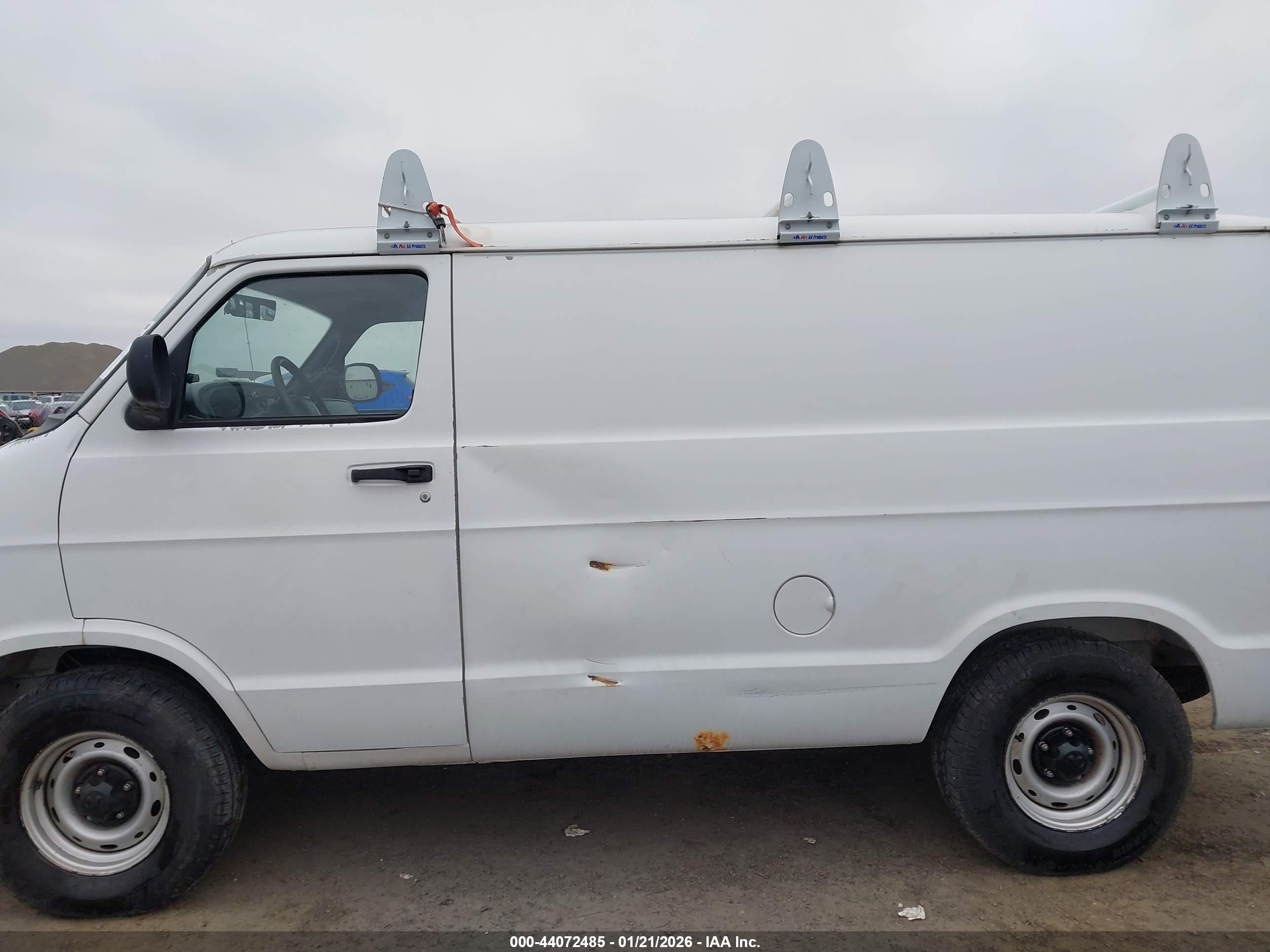 2001 Dodge Ram Van 1500 Conversion Белый vin: 2B7HB11Y81K553583