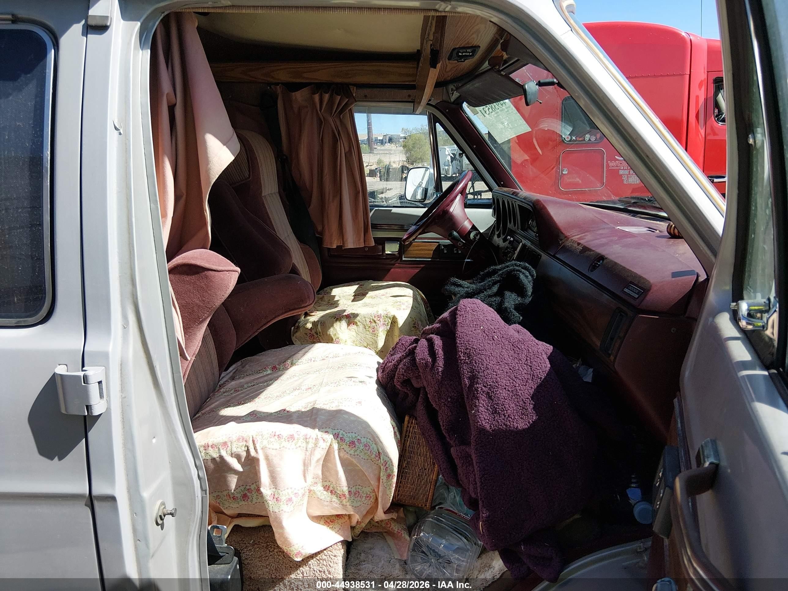 1990 Dodge Ram Van B250 Серый vin: 2B7HB21Y9LK710997