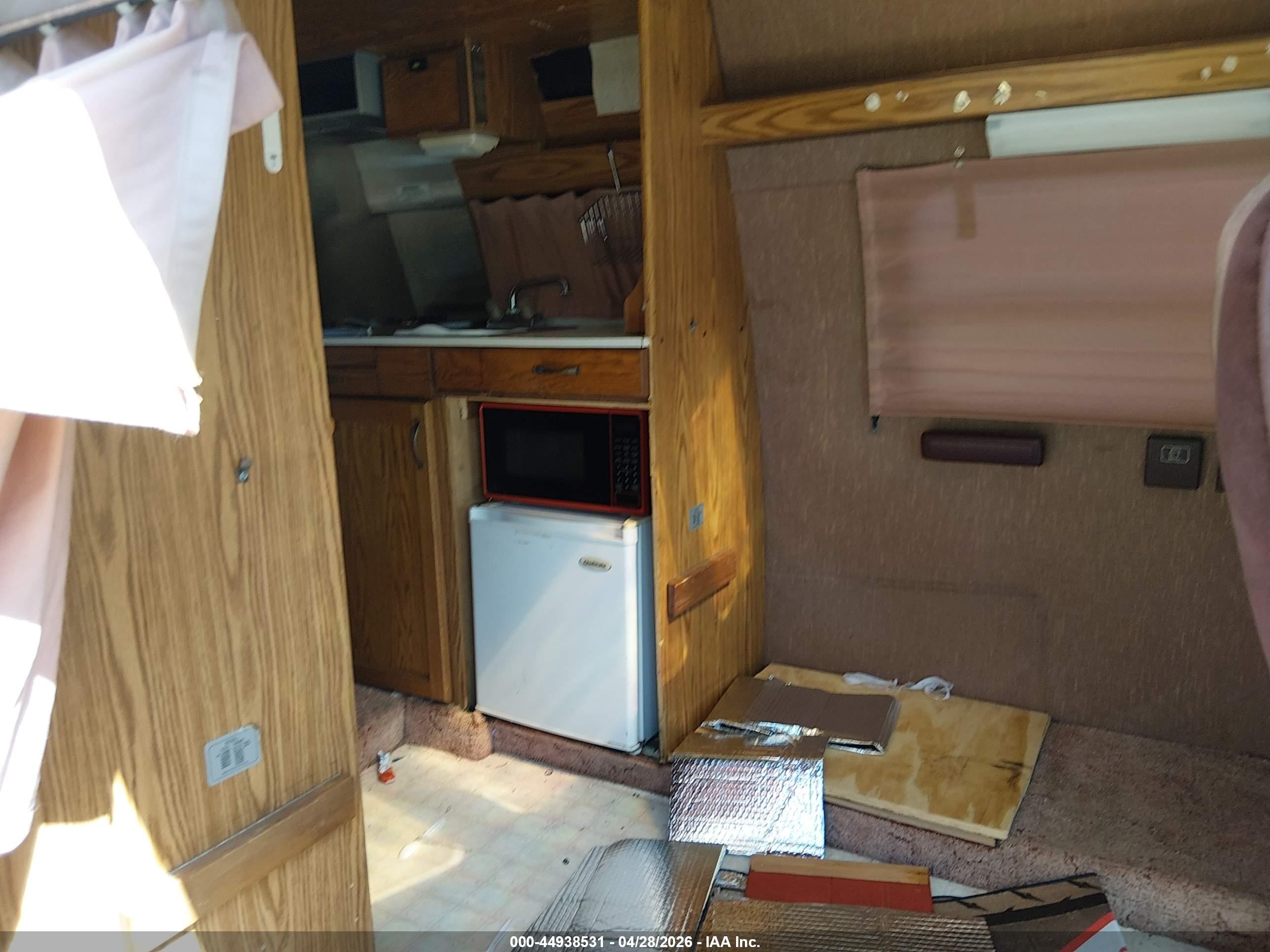 1990 Dodge Ram Van B250 Серый vin: 2B7HB21Y9LK710997