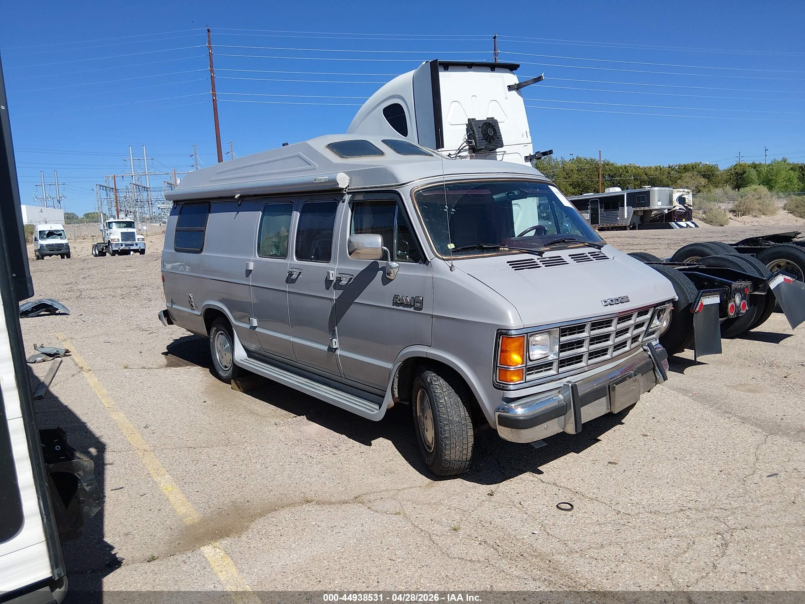 1990 Dodge Ram Van B250 Серый vin: 2B7HB21Y9LK710997
