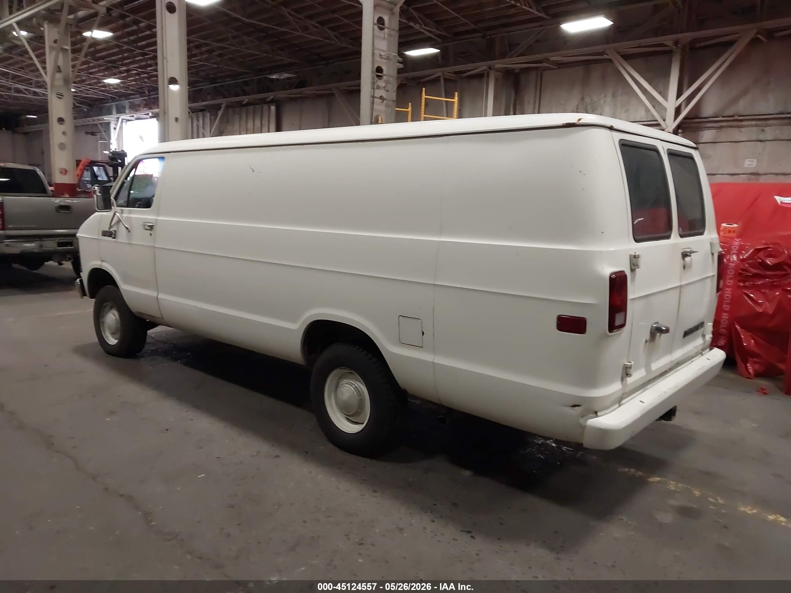 1982 Dodge Ram Van B250 White vin: 2B7HB23P4CK142551