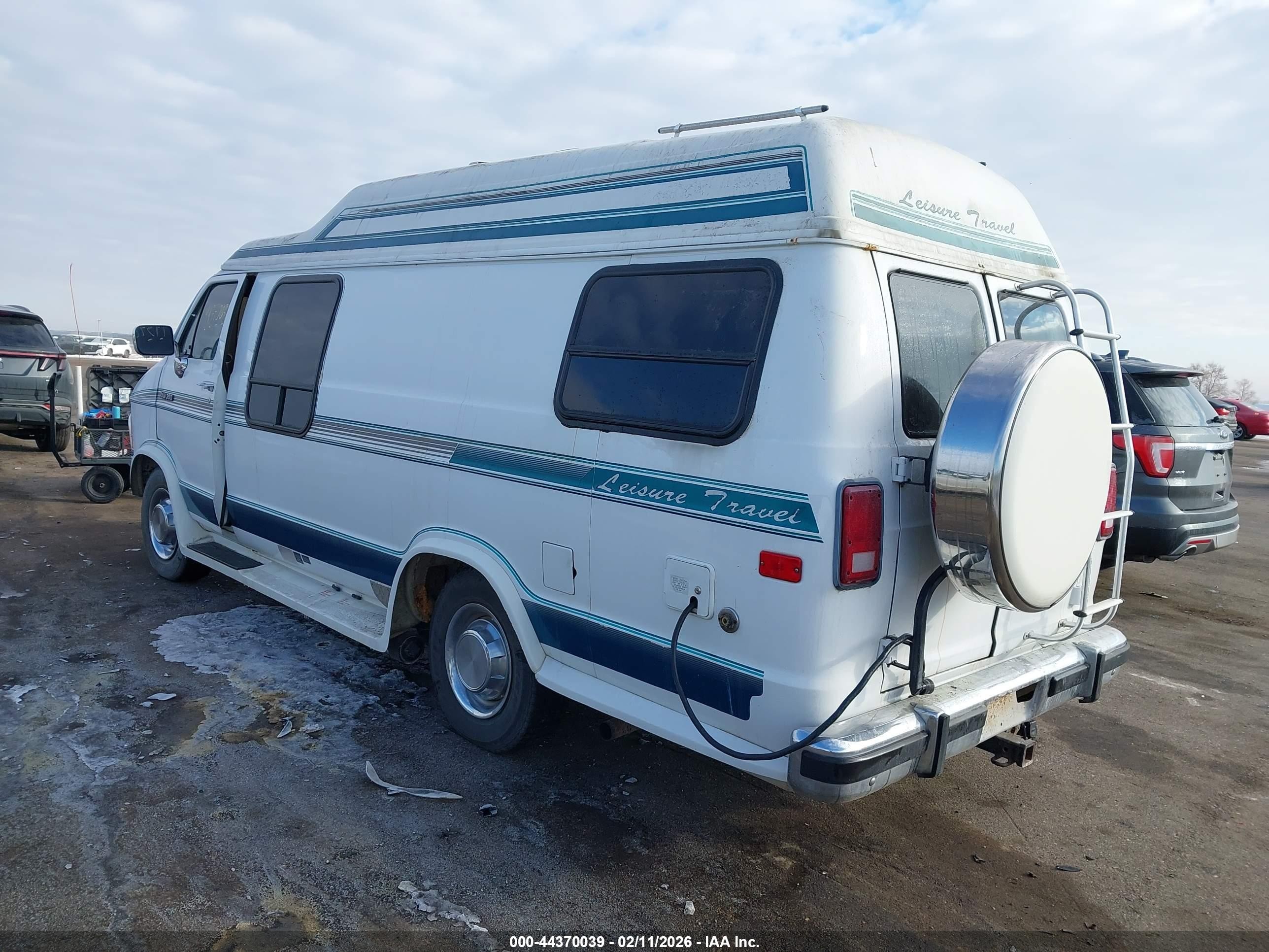 1993 Dodge Ram Van B350 White vin: 2B7JB31Y4PK512292