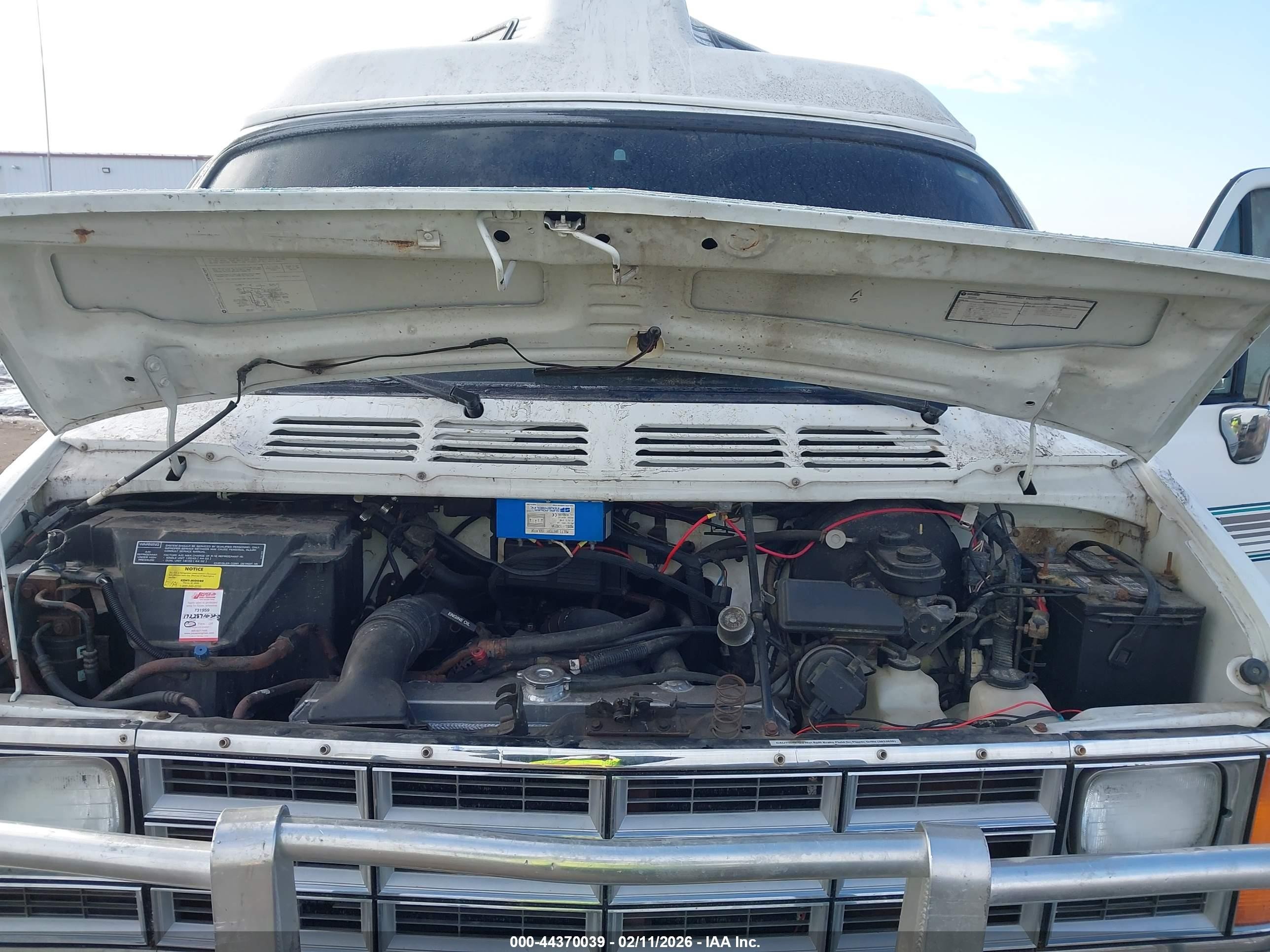 1993 Dodge Ram Van B350 White vin: 2B7JB31Y4PK512292