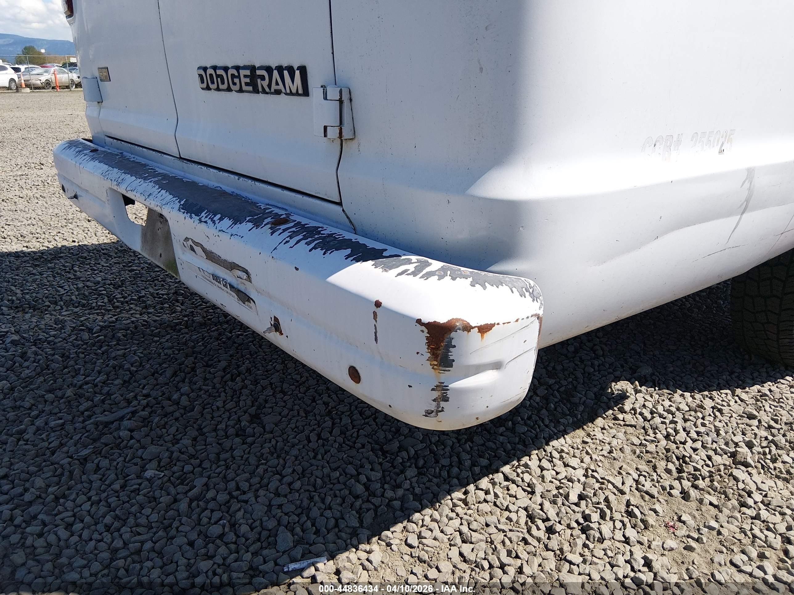 1989 Dodge Ram Van B350 White vin: 2B7JB31Z2KK386760