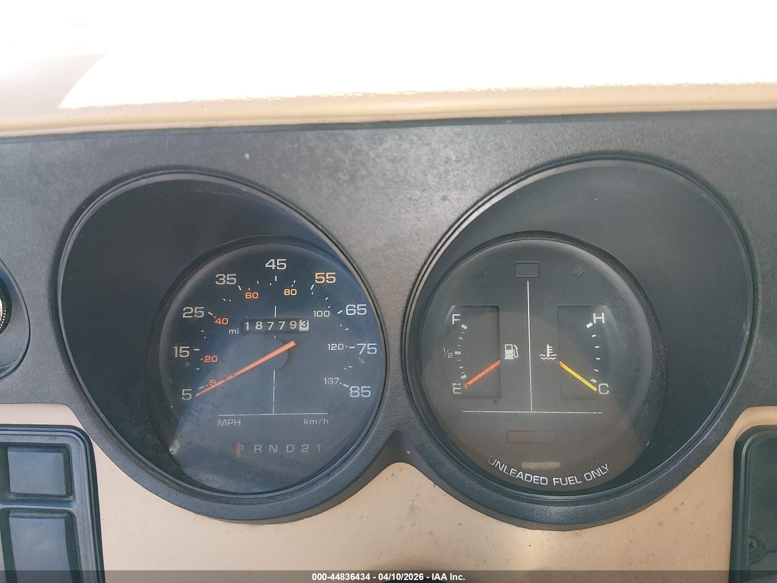 1989 Dodge Ram Van B350 White vin: 2B7JB31Z2KK386760