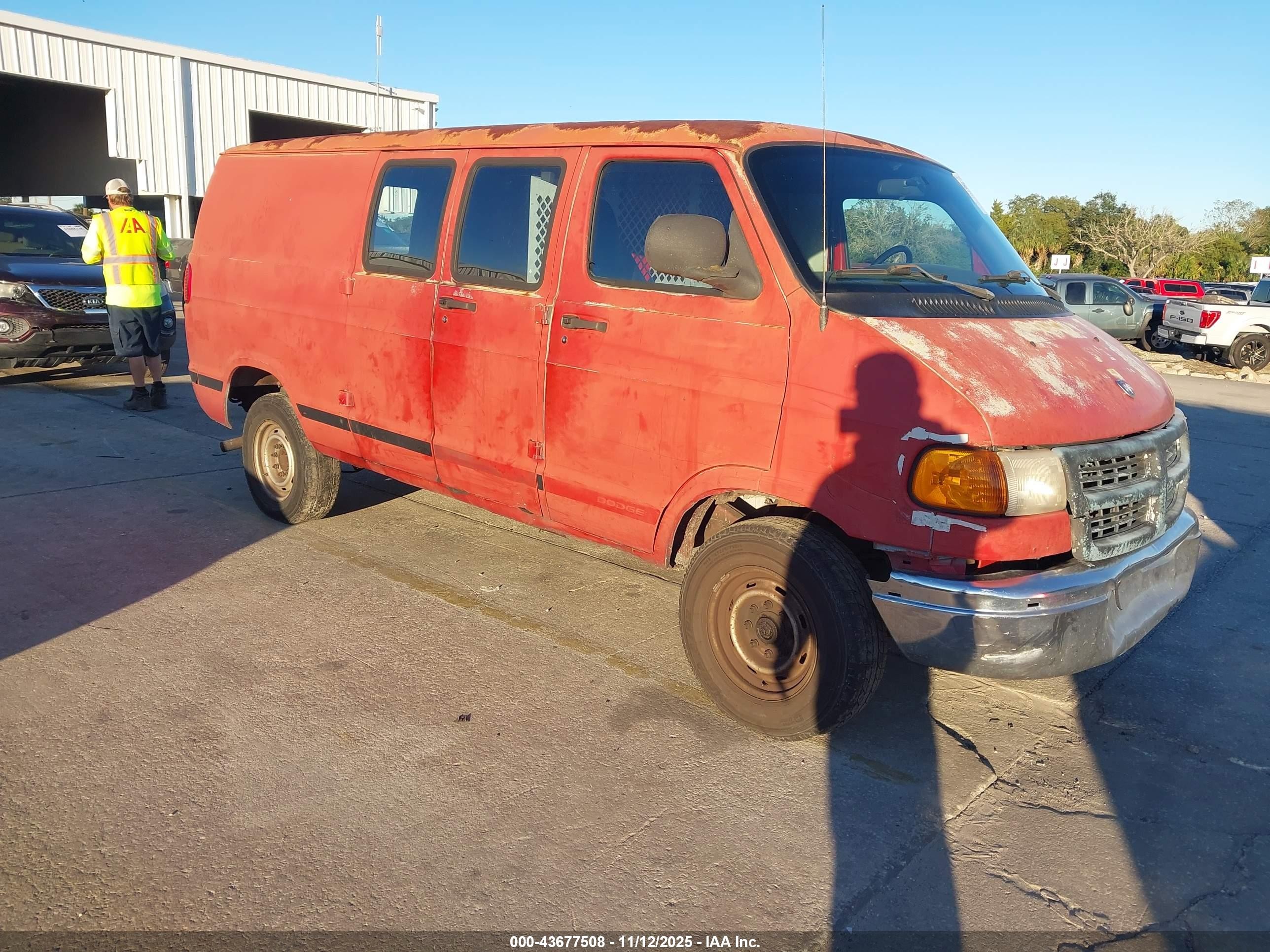 2001 Dodge Ram Van 3500 Conversion Red vin: 2B7KB31Y61K510927