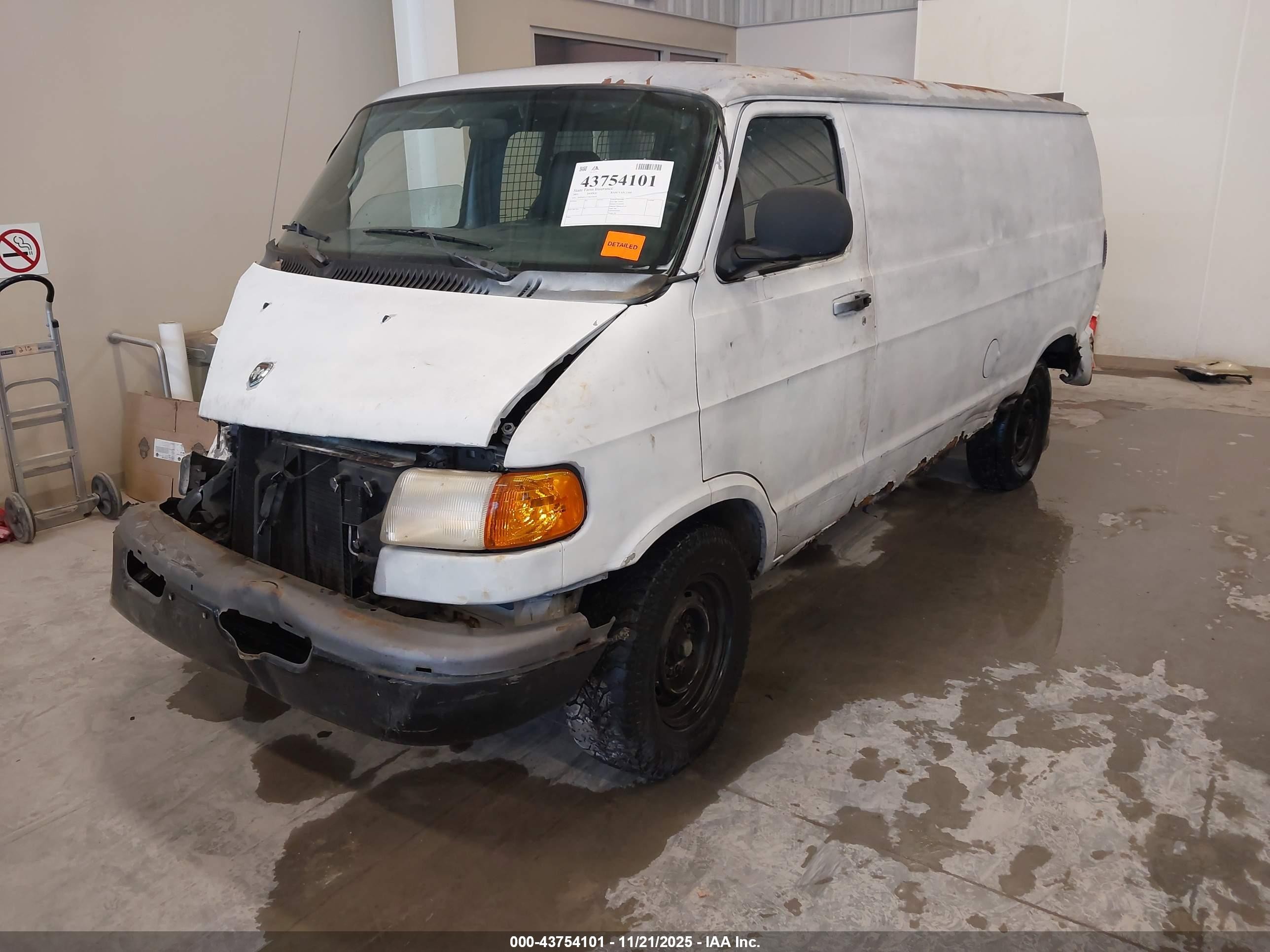 2001 Dodge Ram Van 3500 Commercial/commercial Non-maxi White vin: 2B7LB31Z31K554638