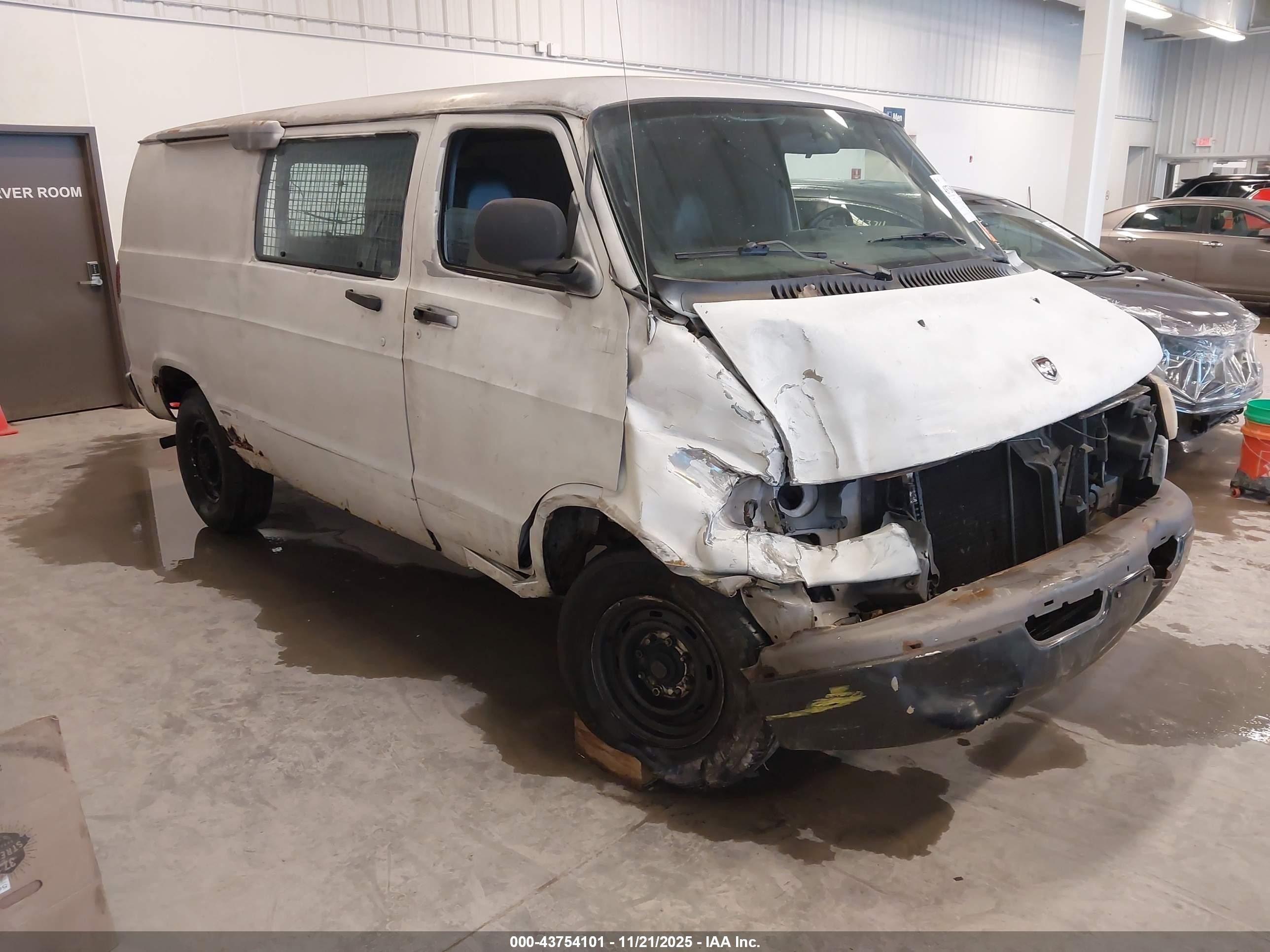 2001 Dodge Ram Van 3500 Commercial/commercial Non-maxi White vin: 2B7LB31Z31K554638