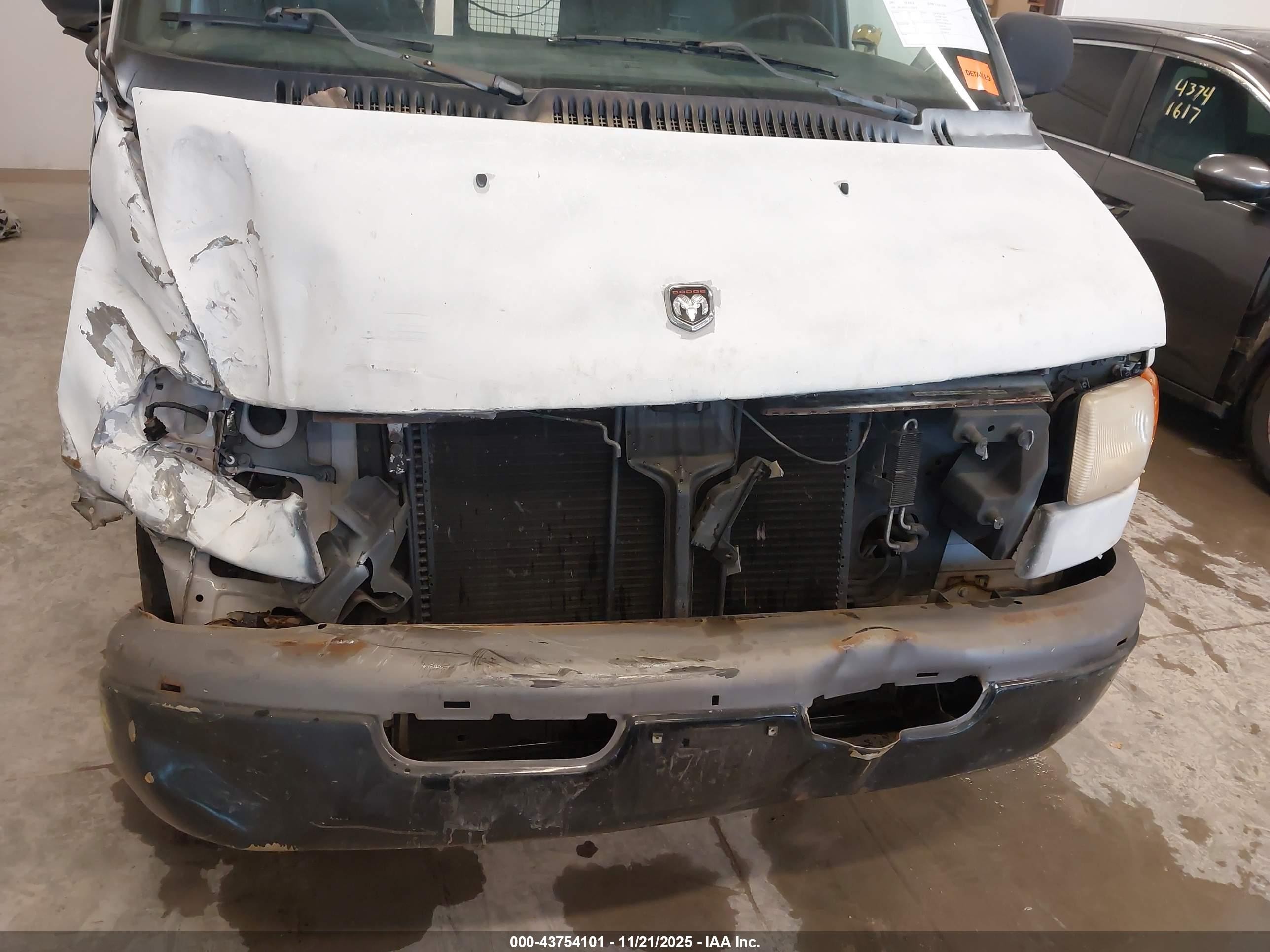 2001 Dodge Ram Van 3500 Commercial/commercial Non-maxi White vin: 2B7LB31Z31K554638