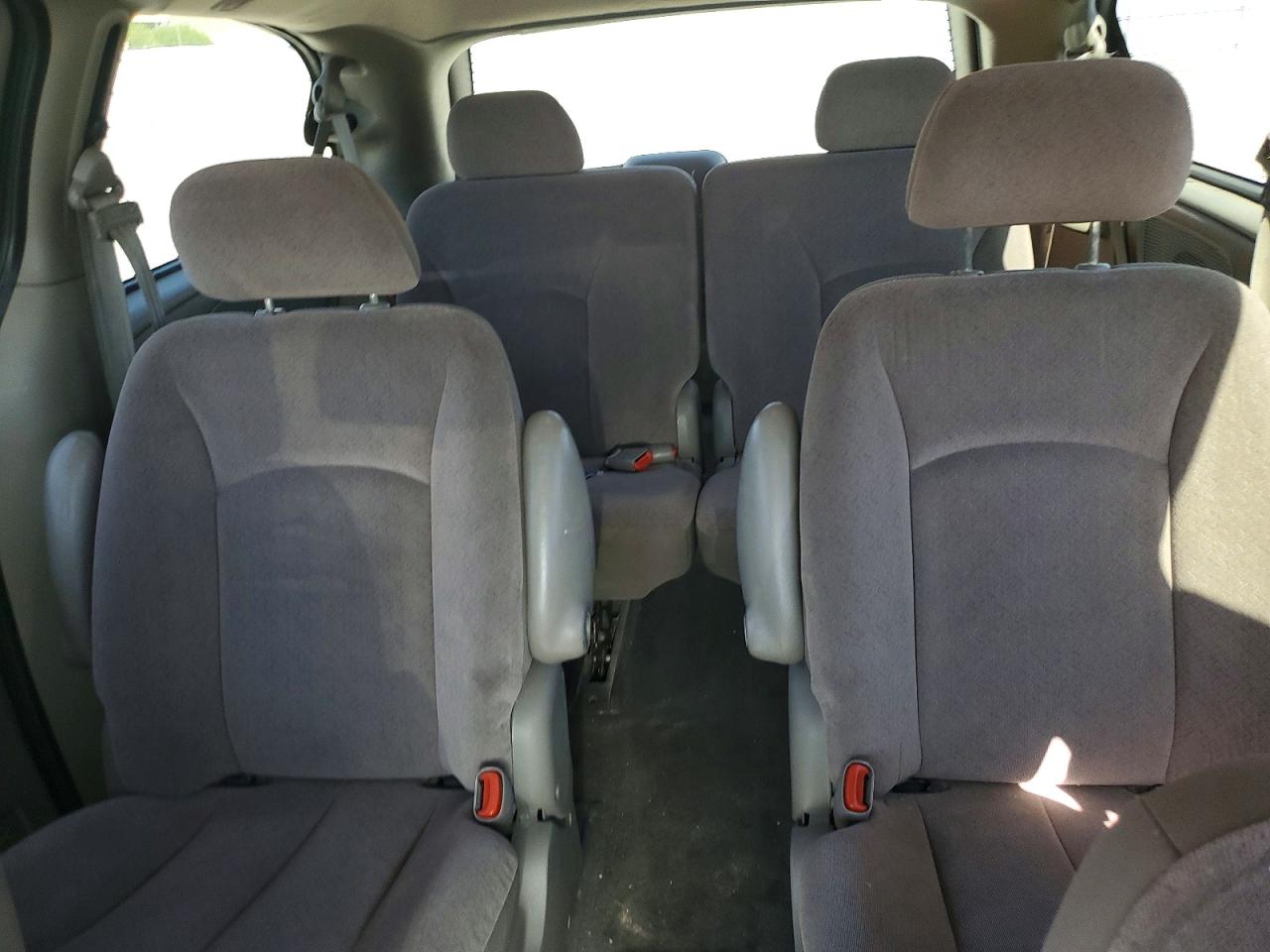 2002 Dodge Grand Caravan El Золотой vin: 2B8GP34302R590074