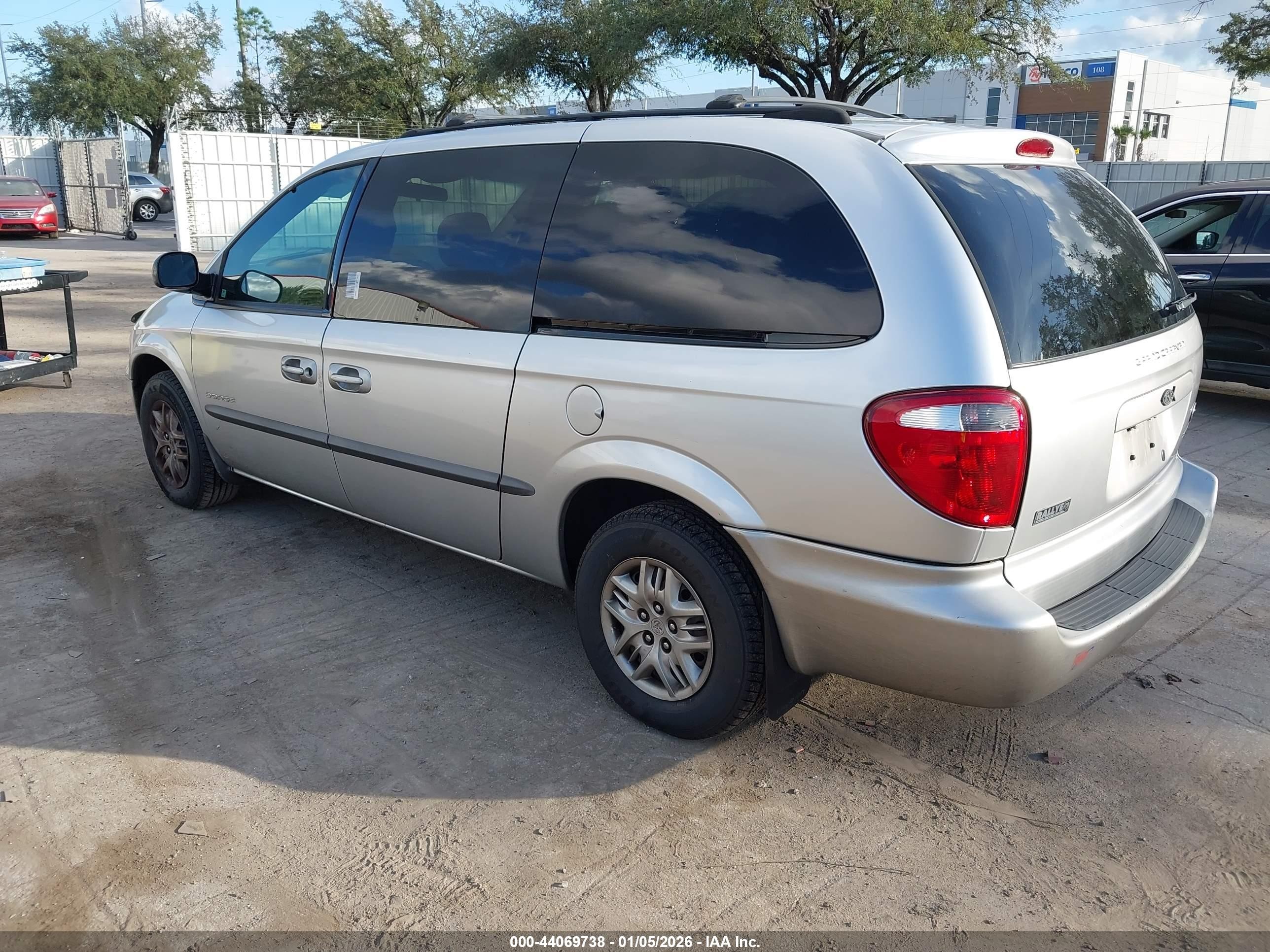 2001 Dodge Grand Caravan Sport Silver vin: 2B8GP44311R227450