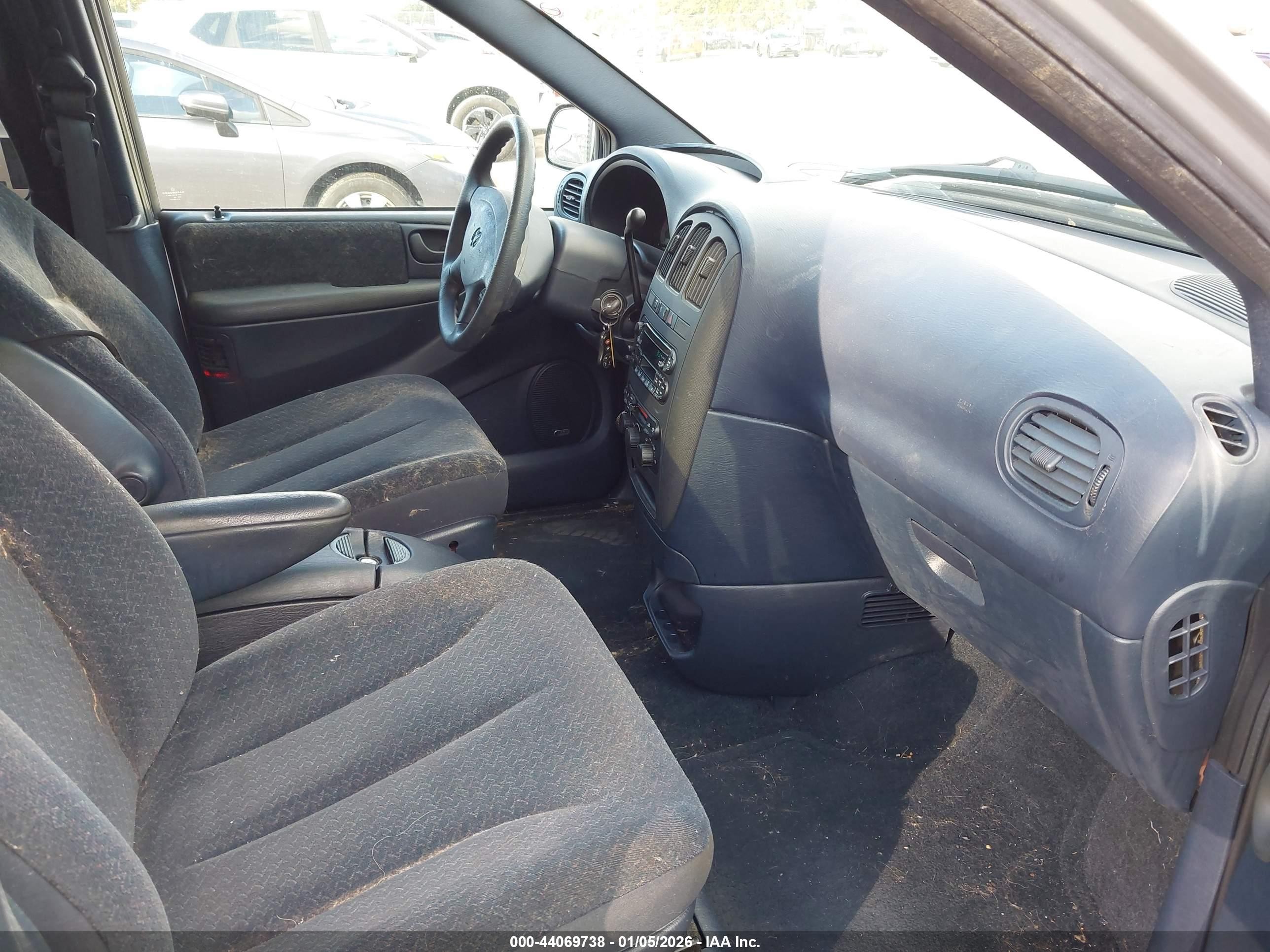 2001 Dodge Grand Caravan Sport Silver vin: 2B8GP44311R227450
