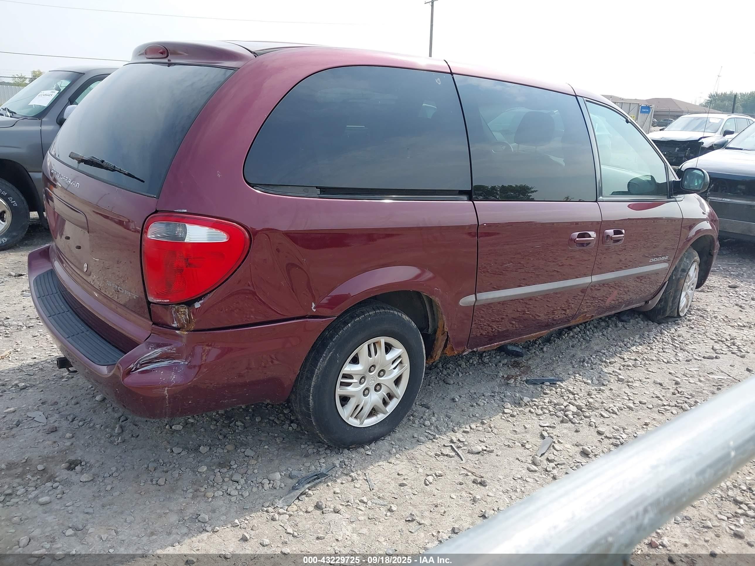 2001 Dodge Grand Caravan Sport Фиолетовый vin: 2B8GP44341R403519