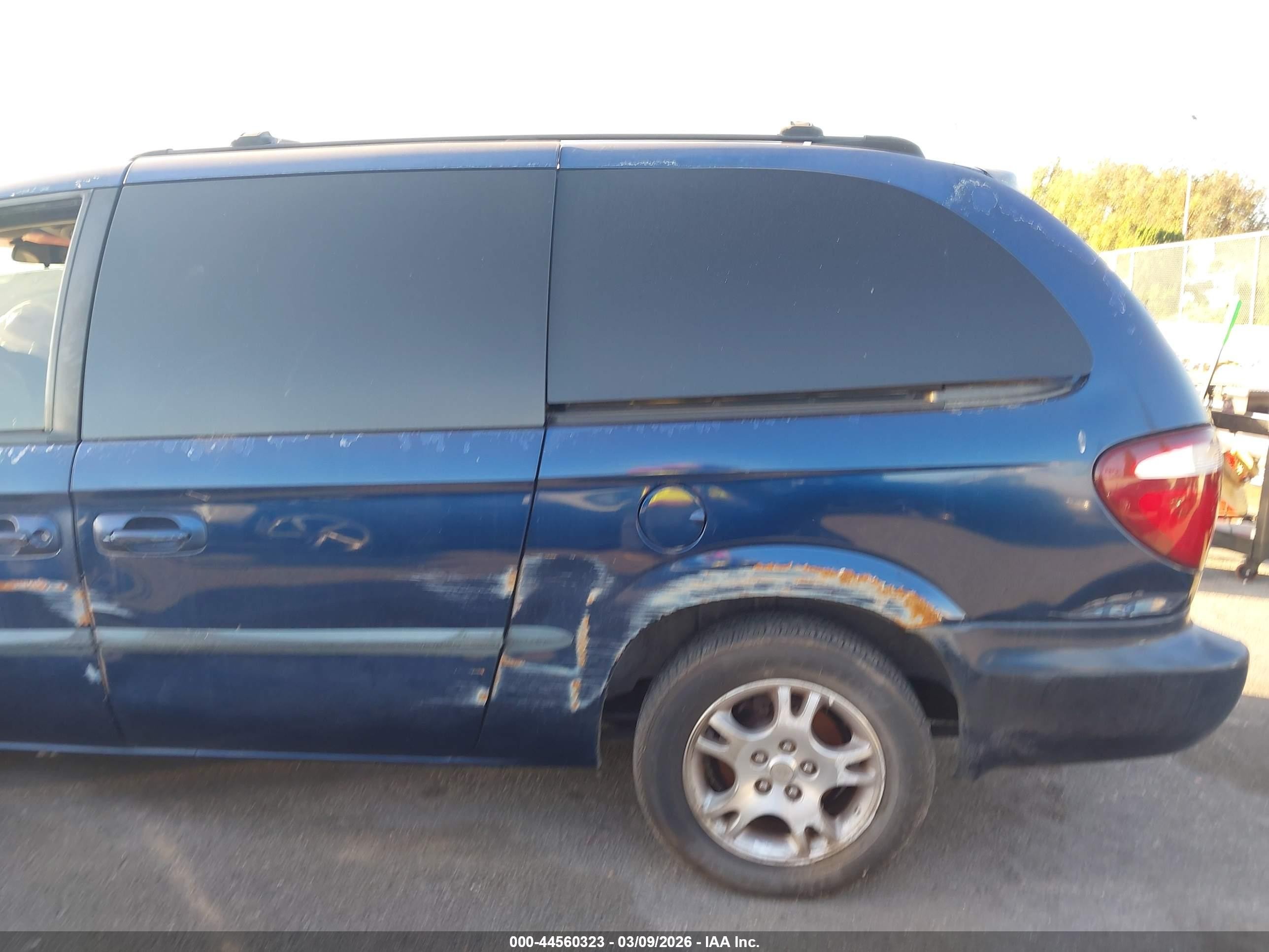 2001 Dodge Grand Caravan Sport Blue vin: 2B8GP44G41R142928