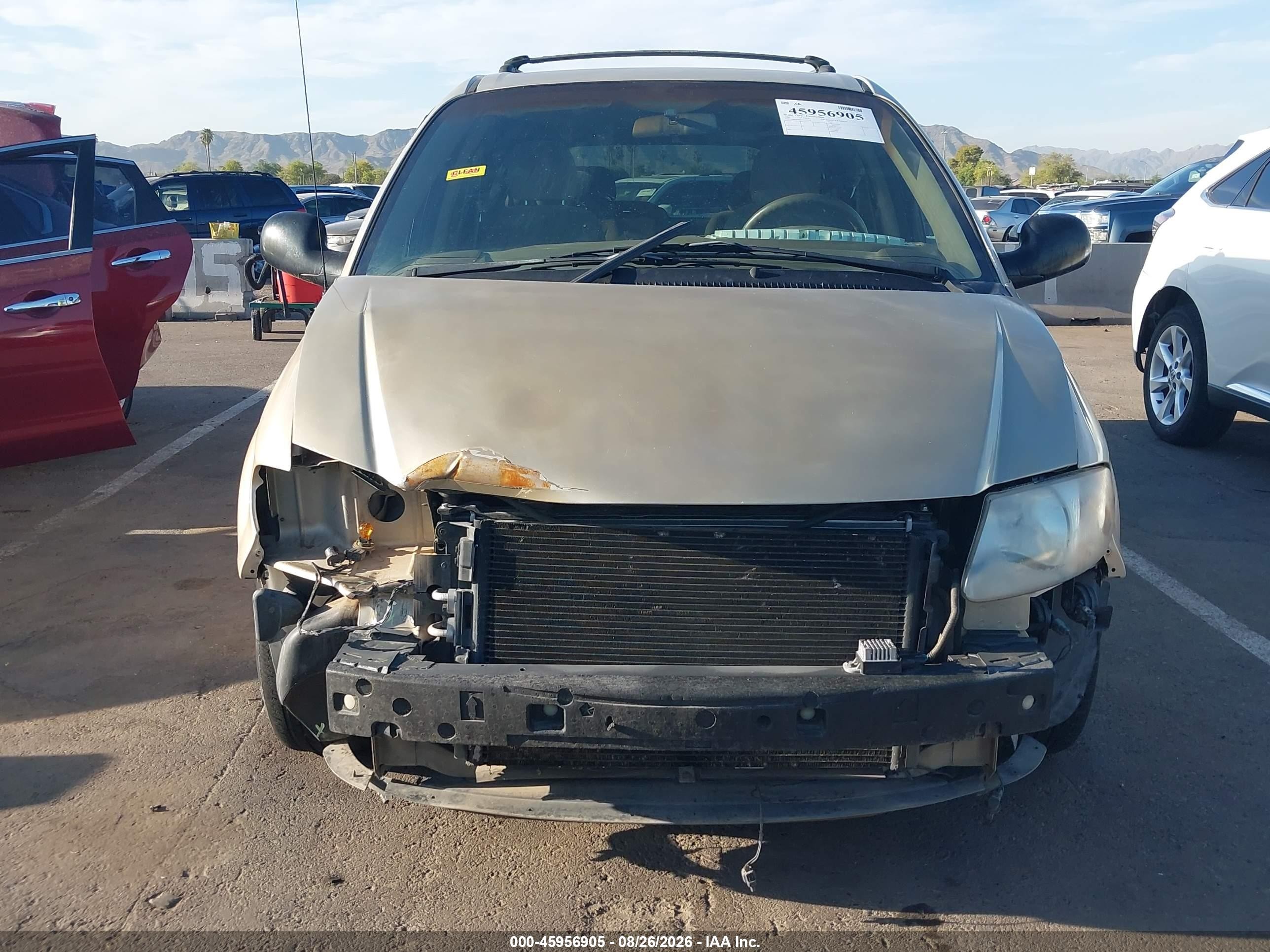 2001 Dodge Grand Caravan Sport Золотой vin: 2B8GP44G51R107136