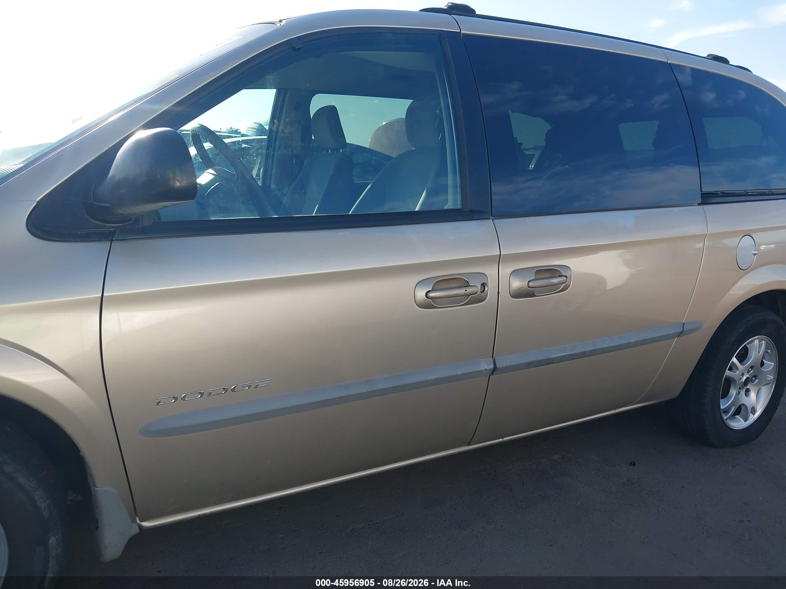 2001 Dodge Grand Caravan Sport Золотой vin: 2B8GP44G51R107136